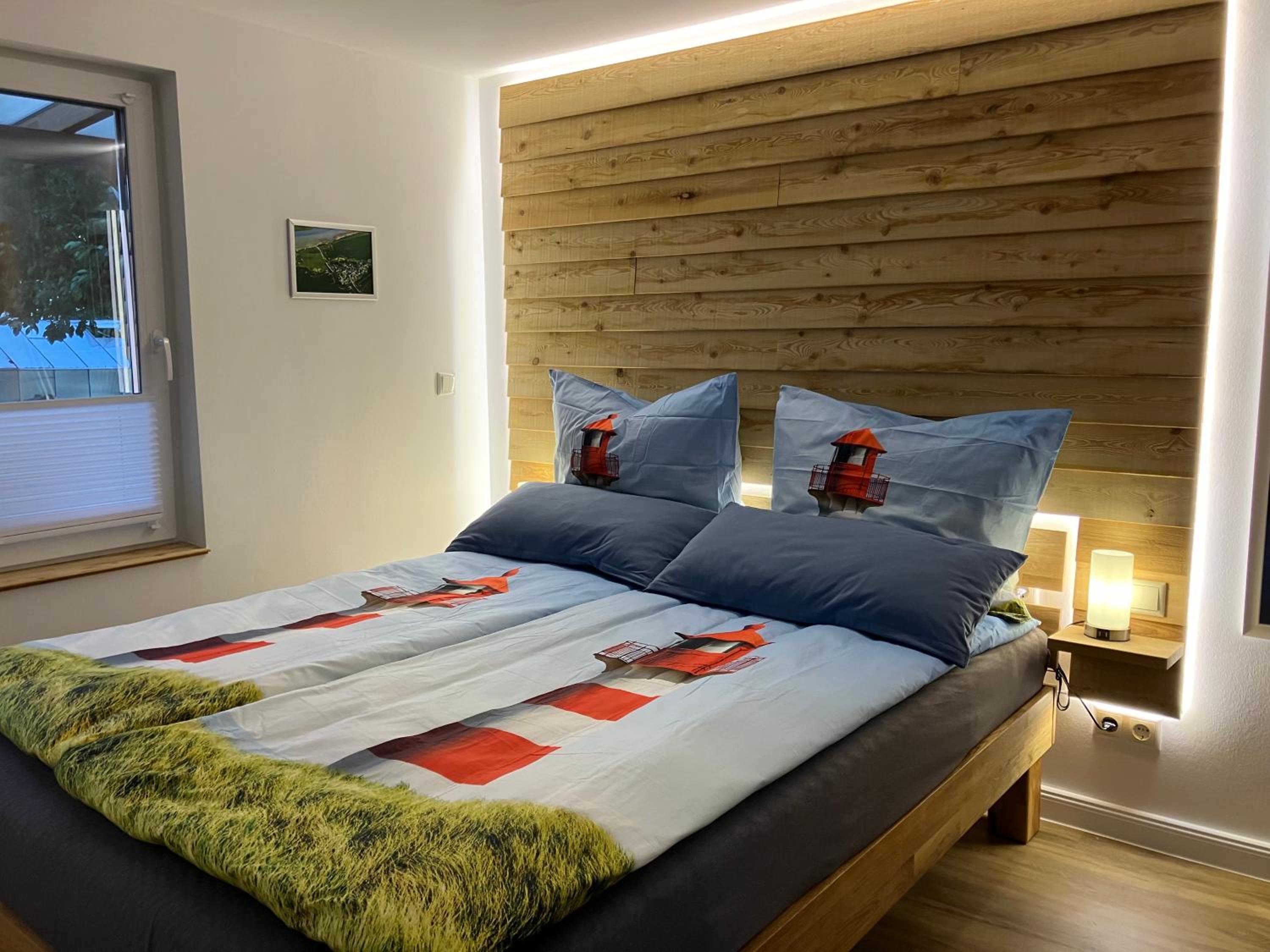 One-Bedroom House photo 1