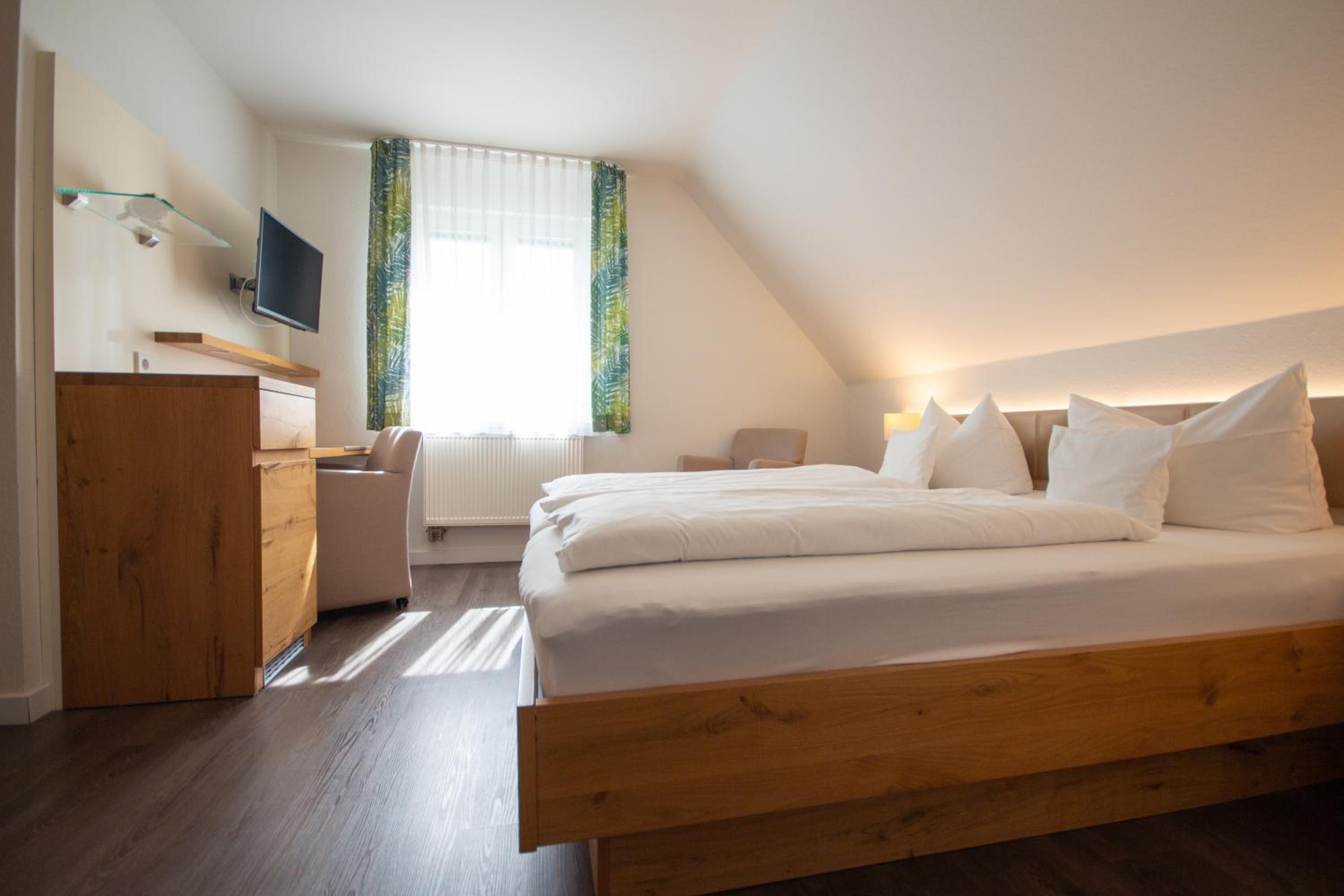 Suite with Lake View