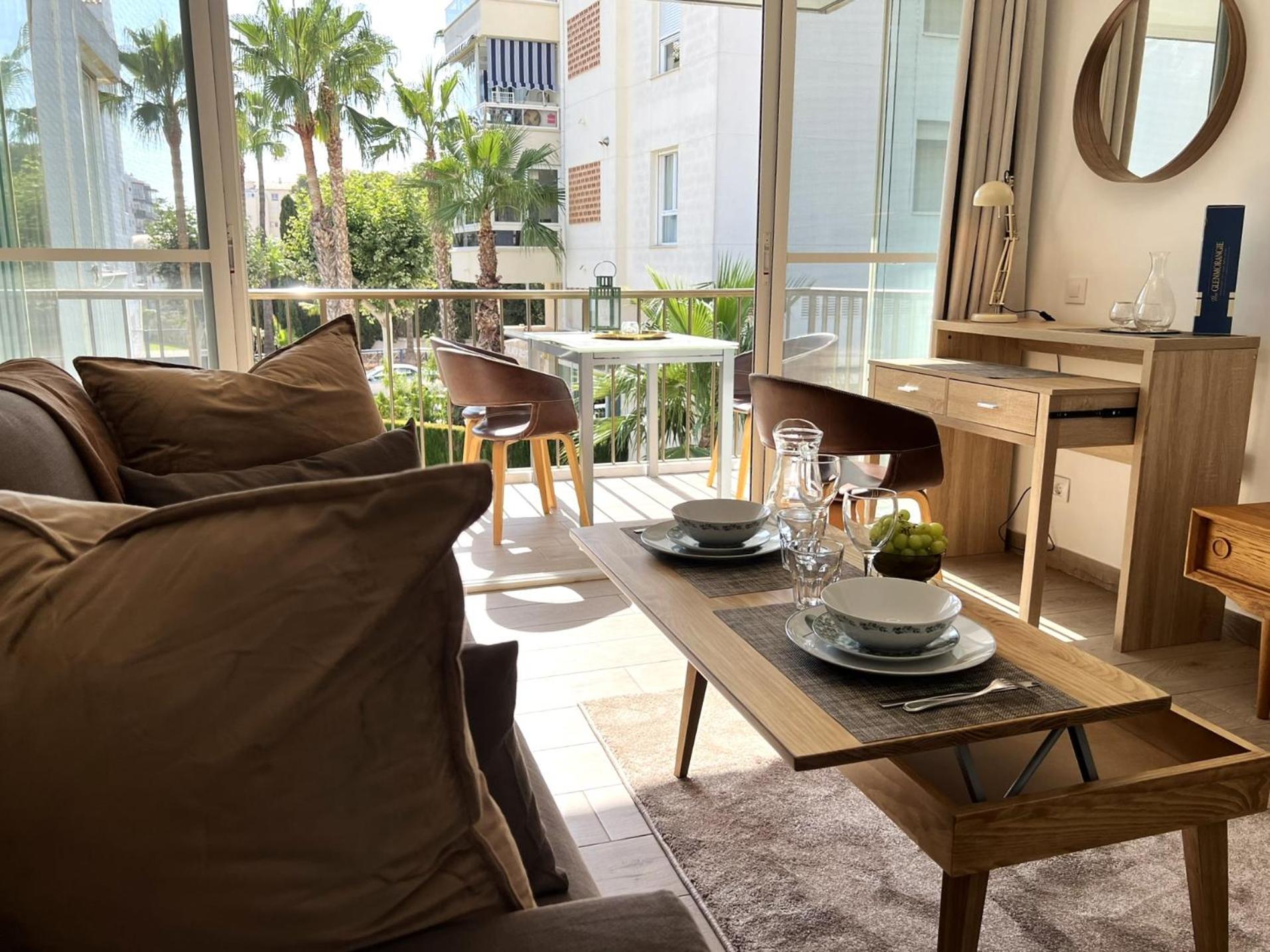 Apartamento con Balcón