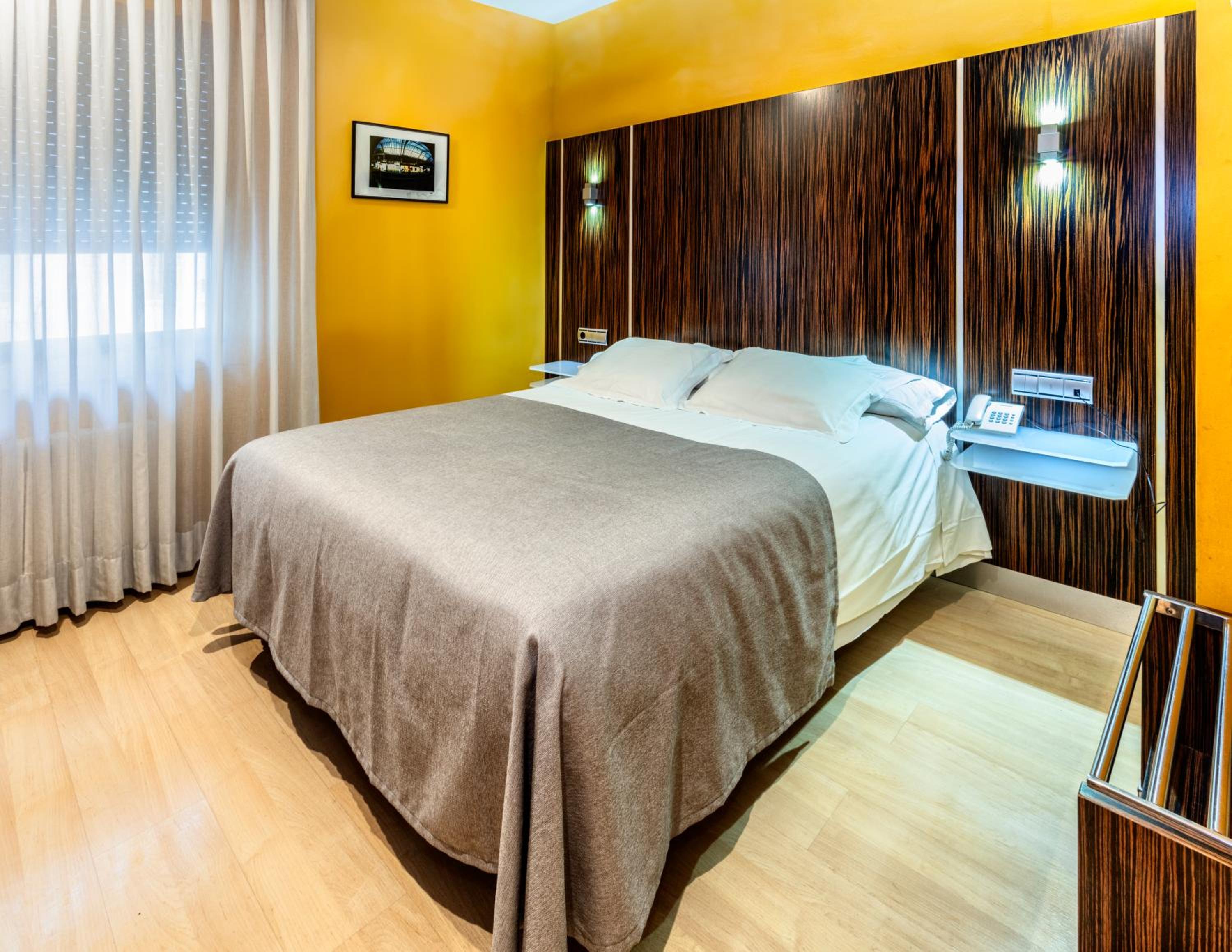 Double Room - Photo 3