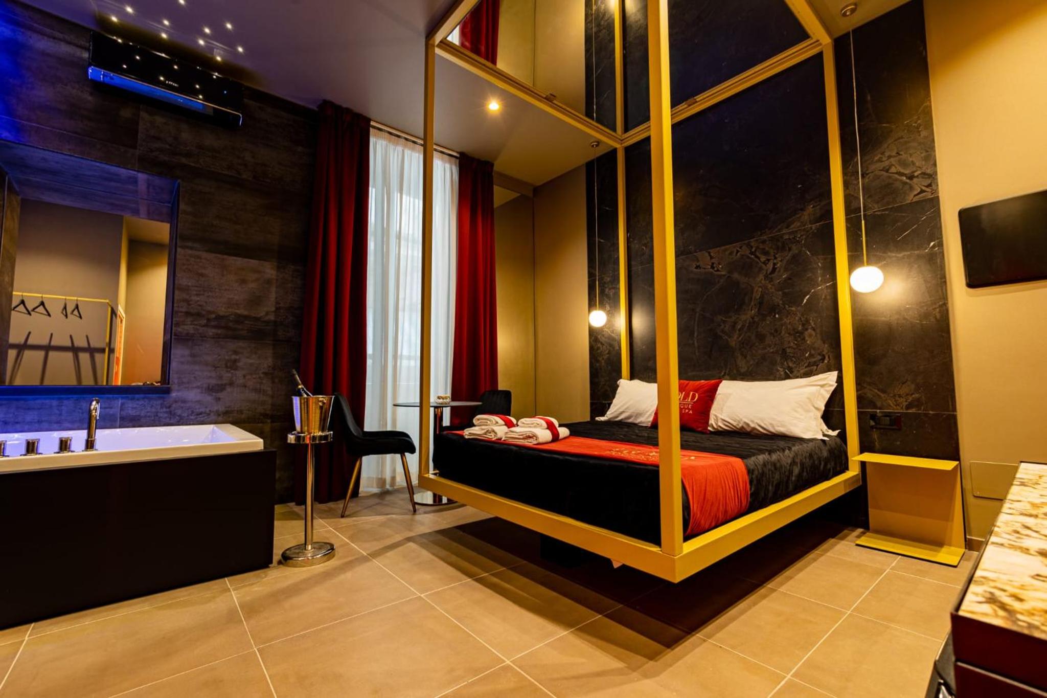 Standard Queen Room