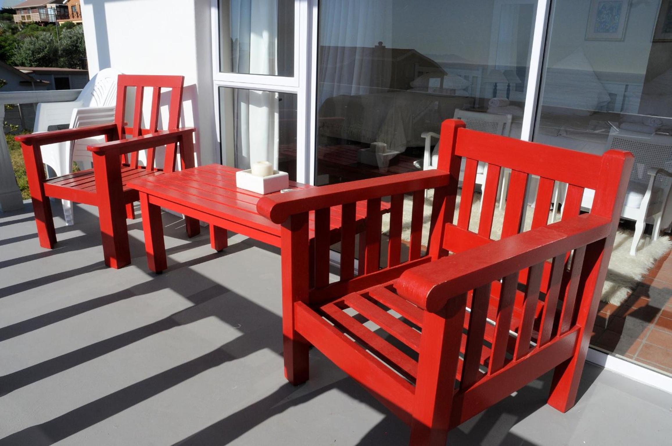 Family Room with Balcony and Sea View - Photo 5