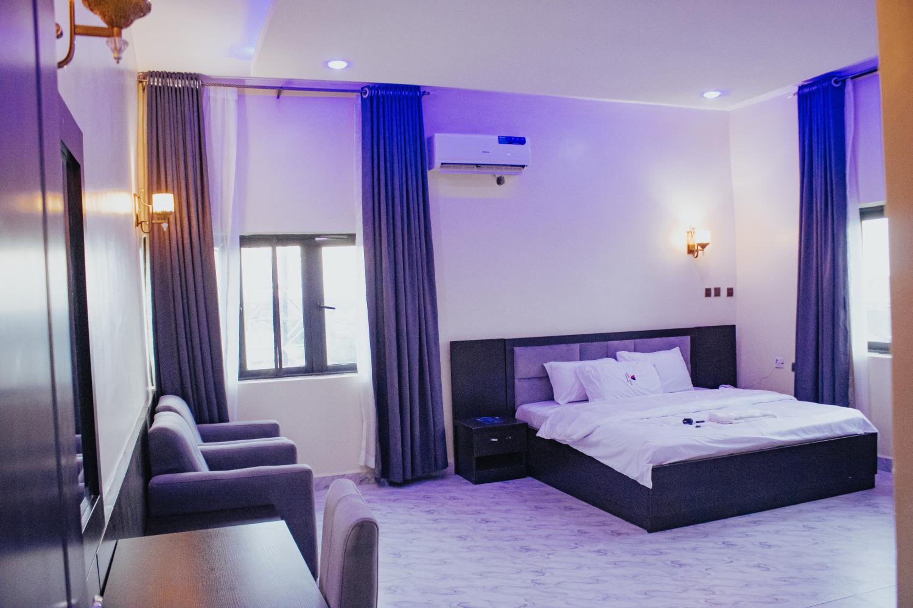 Deluxe Double Room photo 3