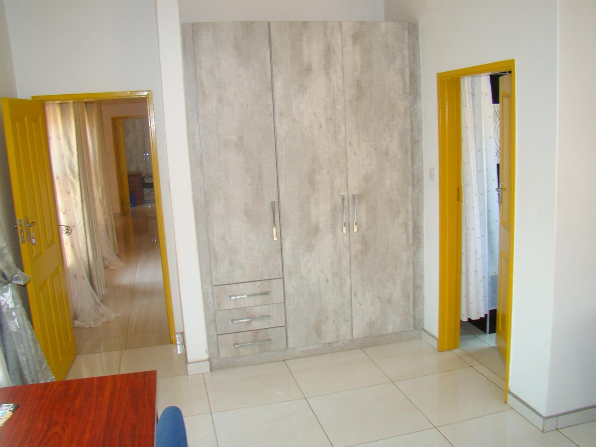 Deluxe Double Room with Balcony photo 3
