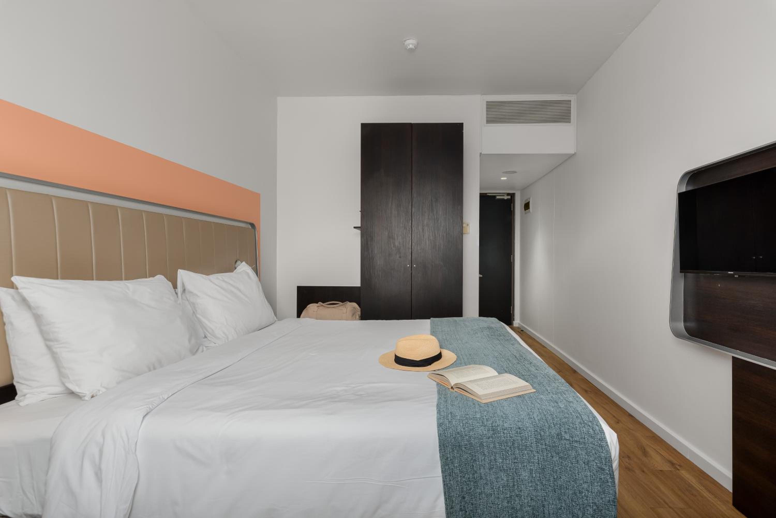 Standard Double Room - Photo 3