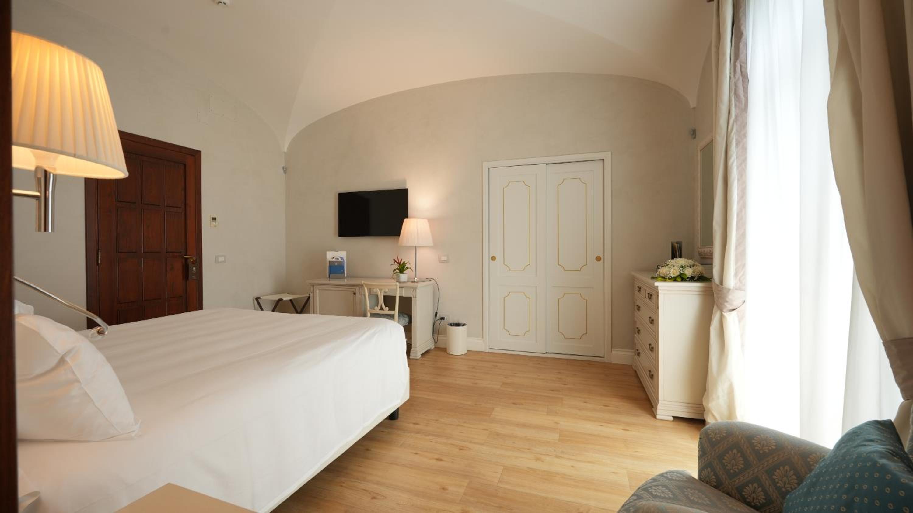 Classic Double Room