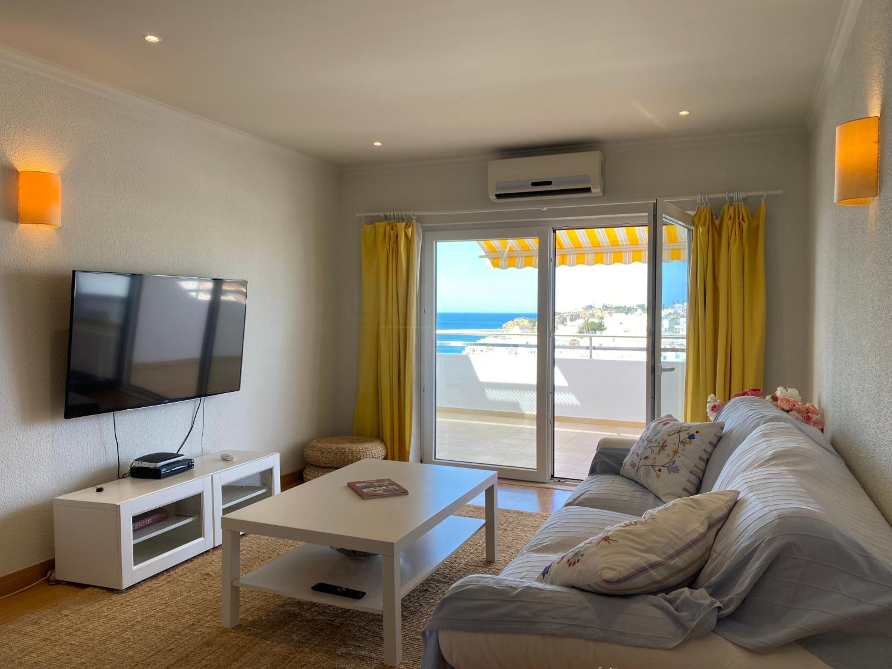 Two-Bedroom Apartment with Terrace and Sea View