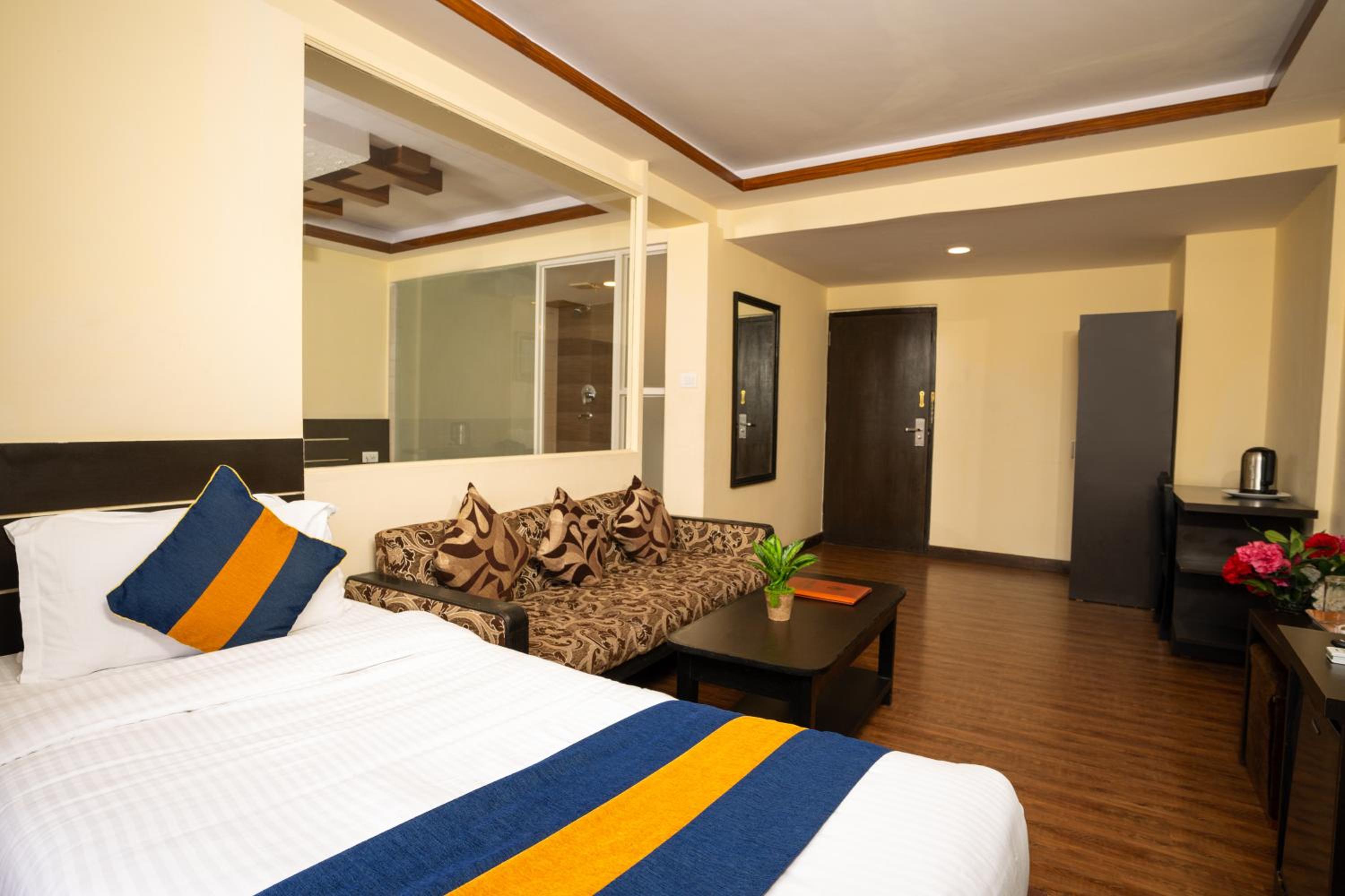 Deluxe Family Suite photo 3