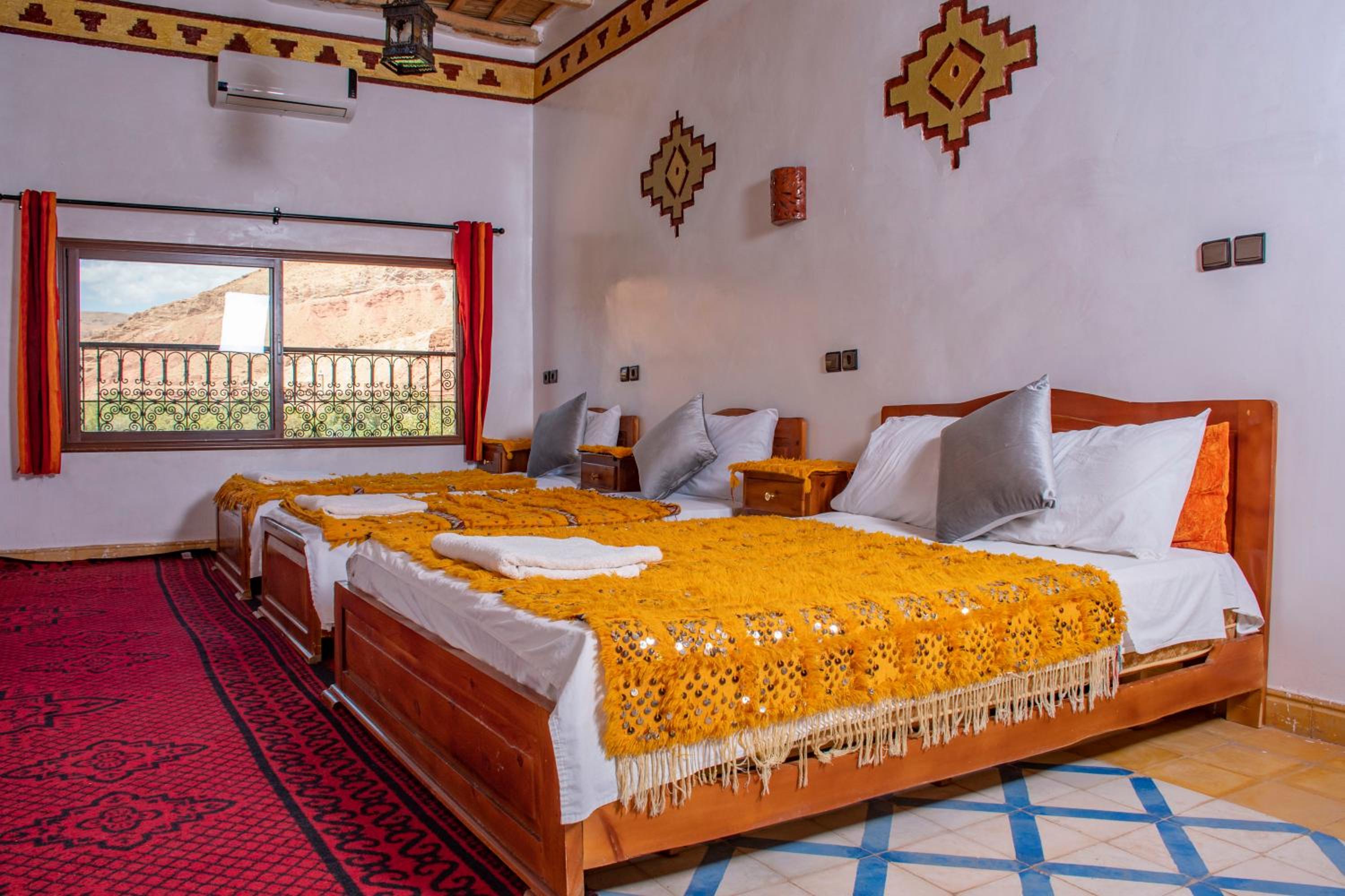 Triple Room - Photo 13