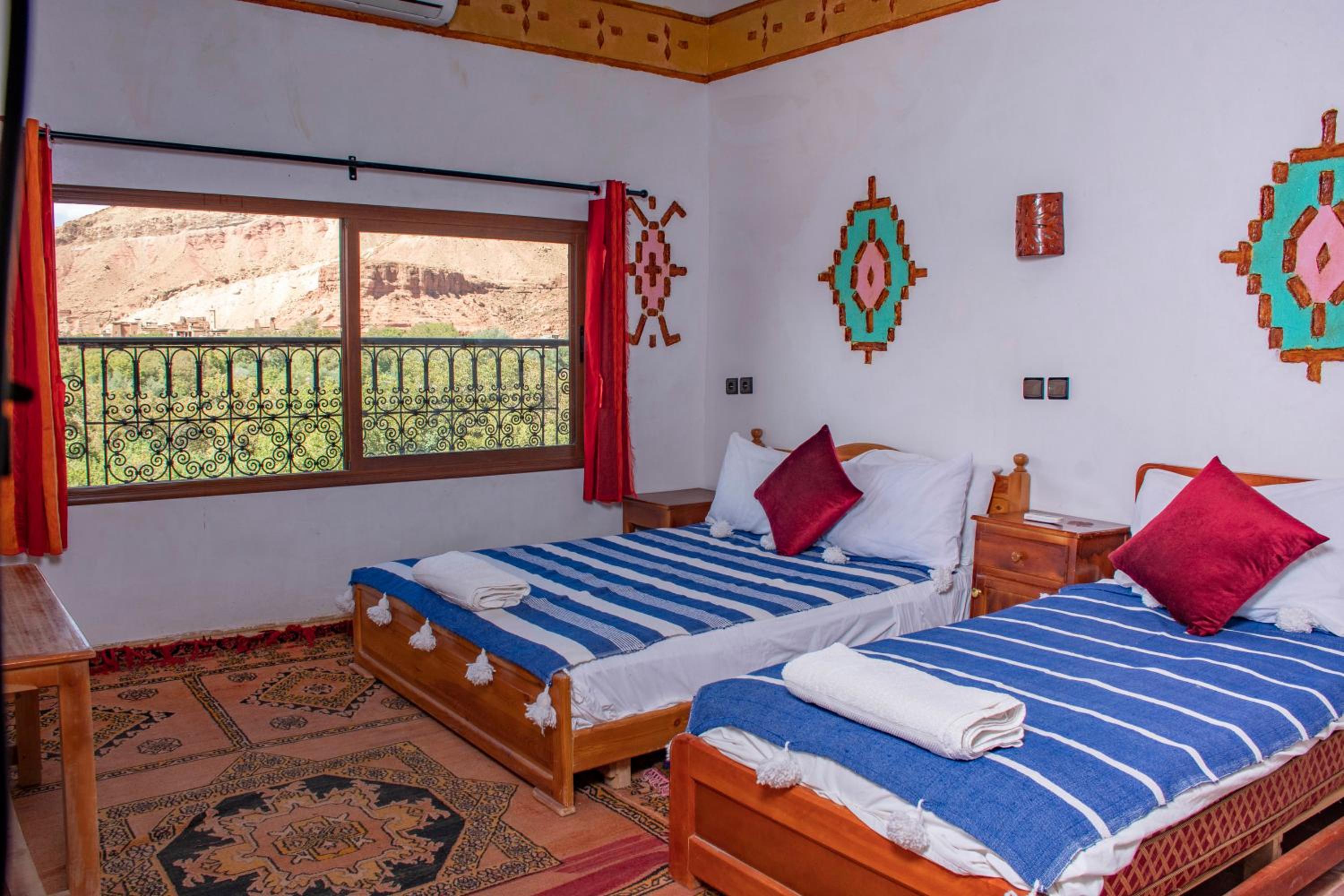 Large Double Room - Photo 25