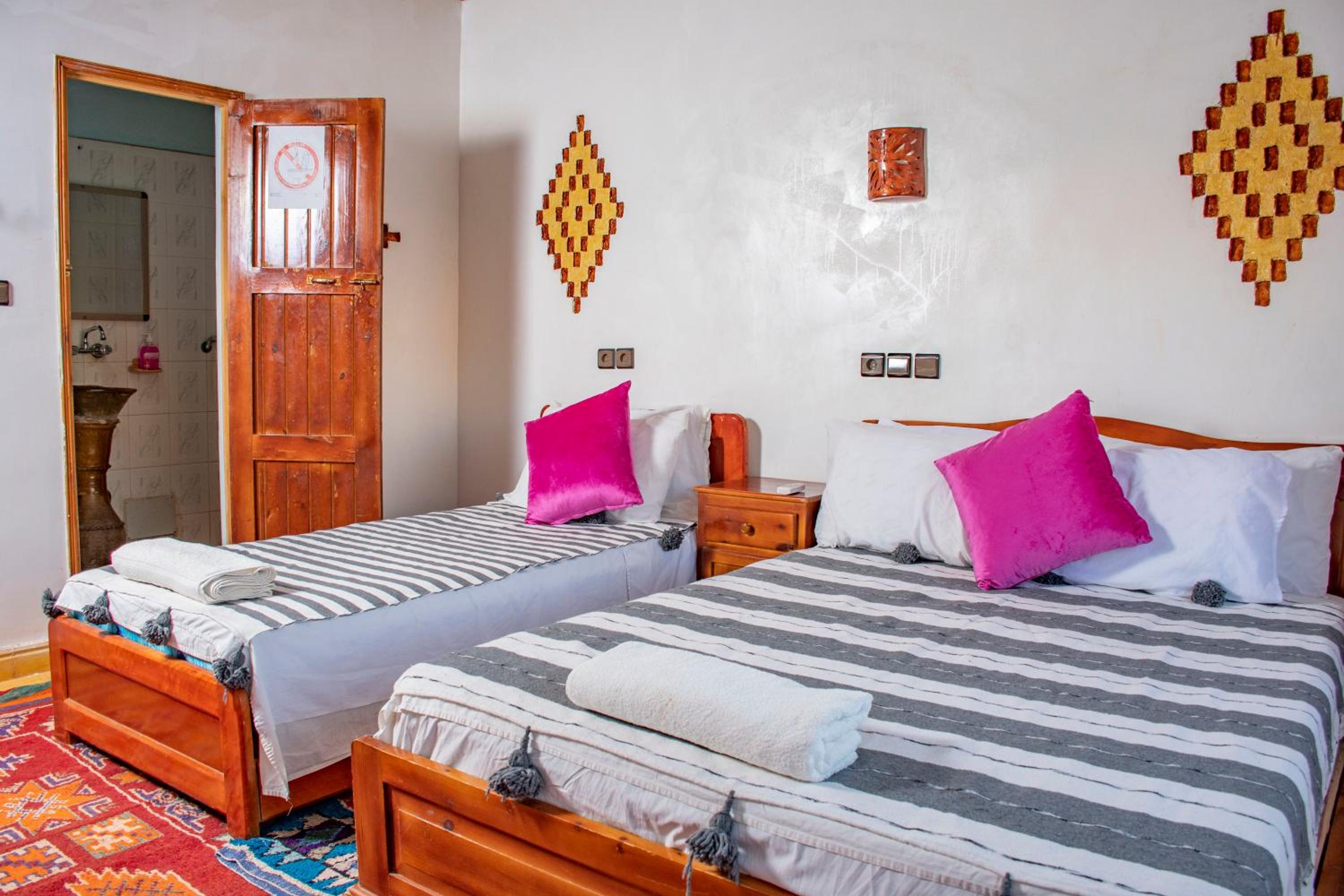 Large Double Room - Photo 18