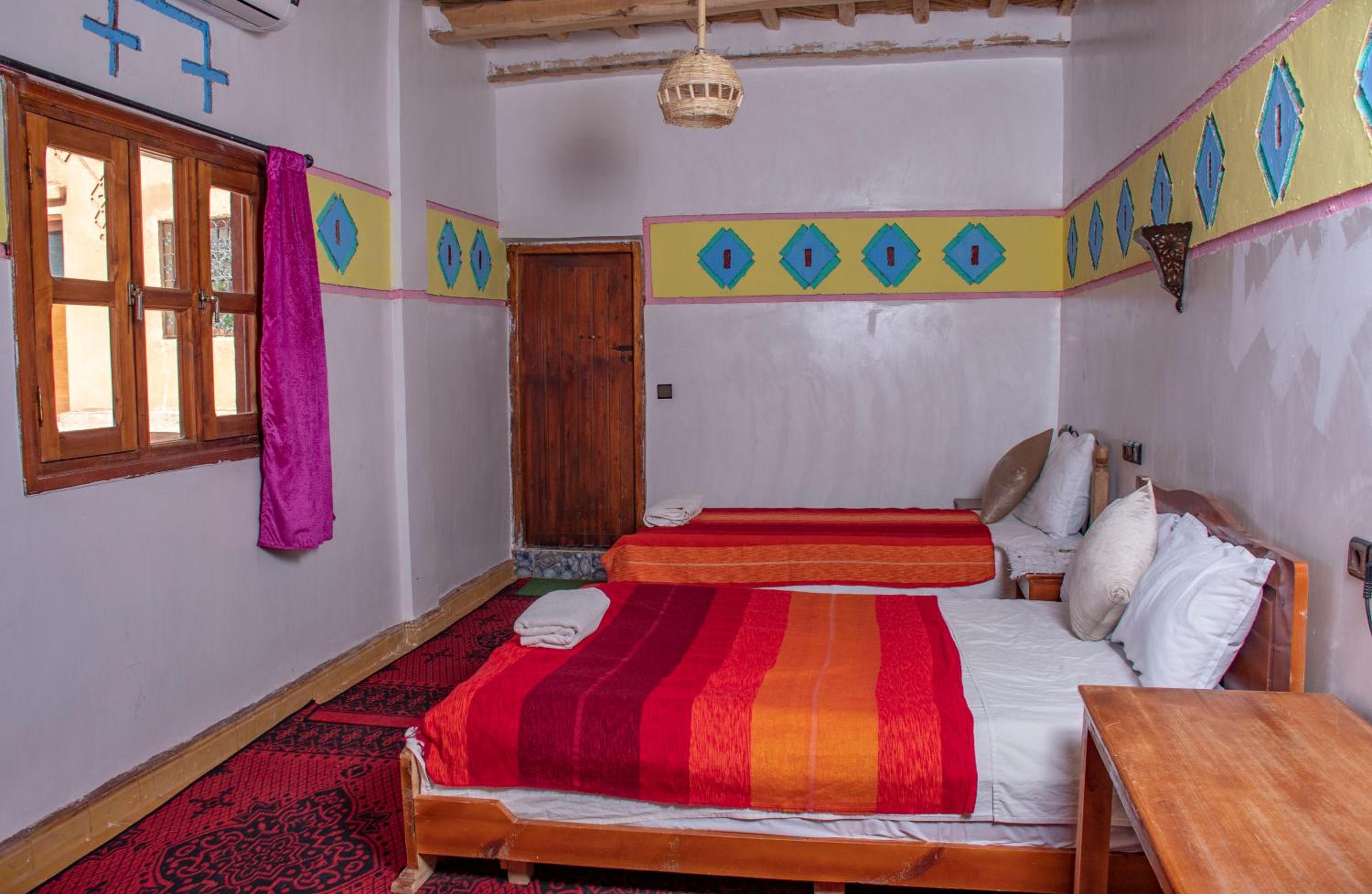 Large Double Room - Photo 17