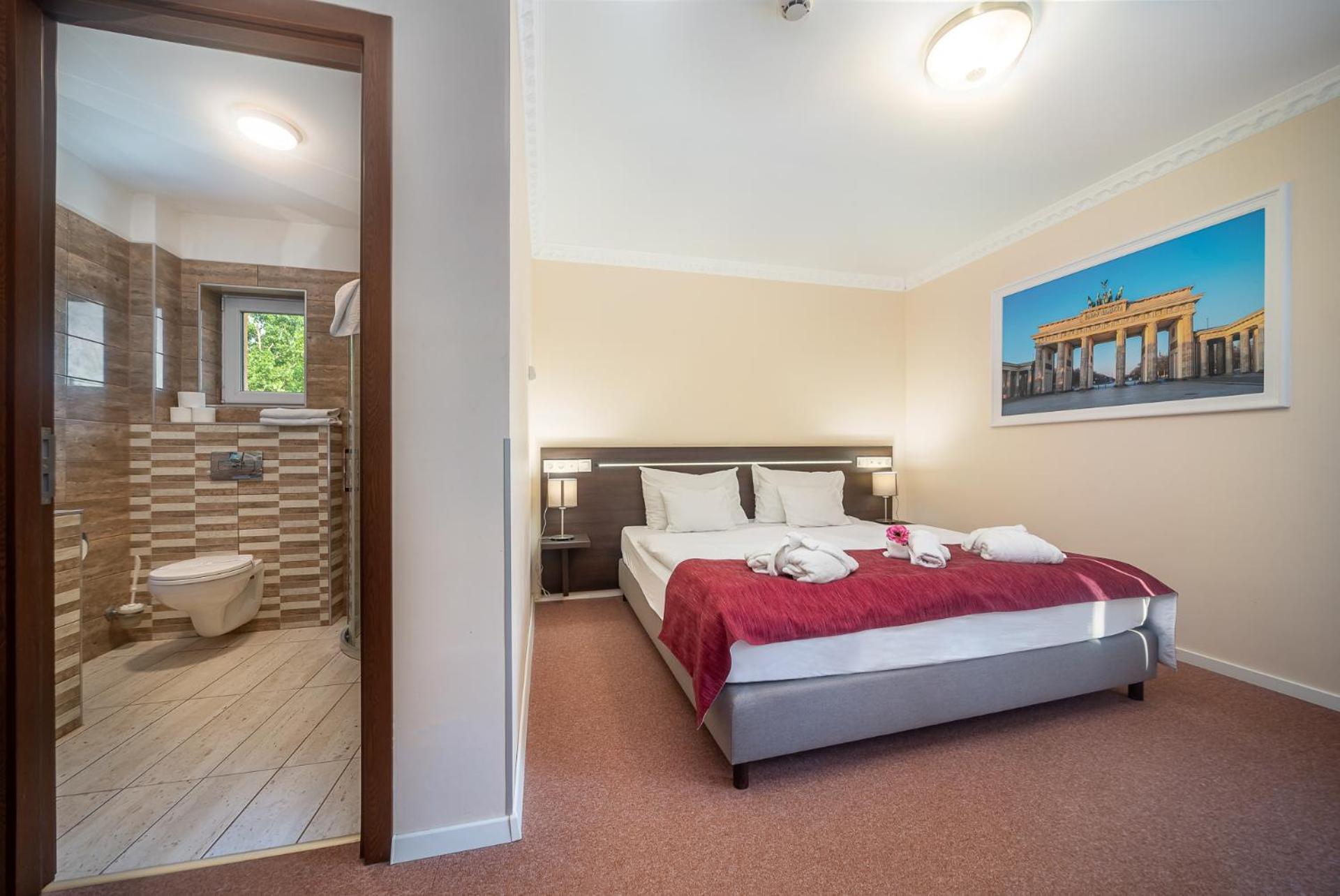 Superior Queen Room - Photo 1