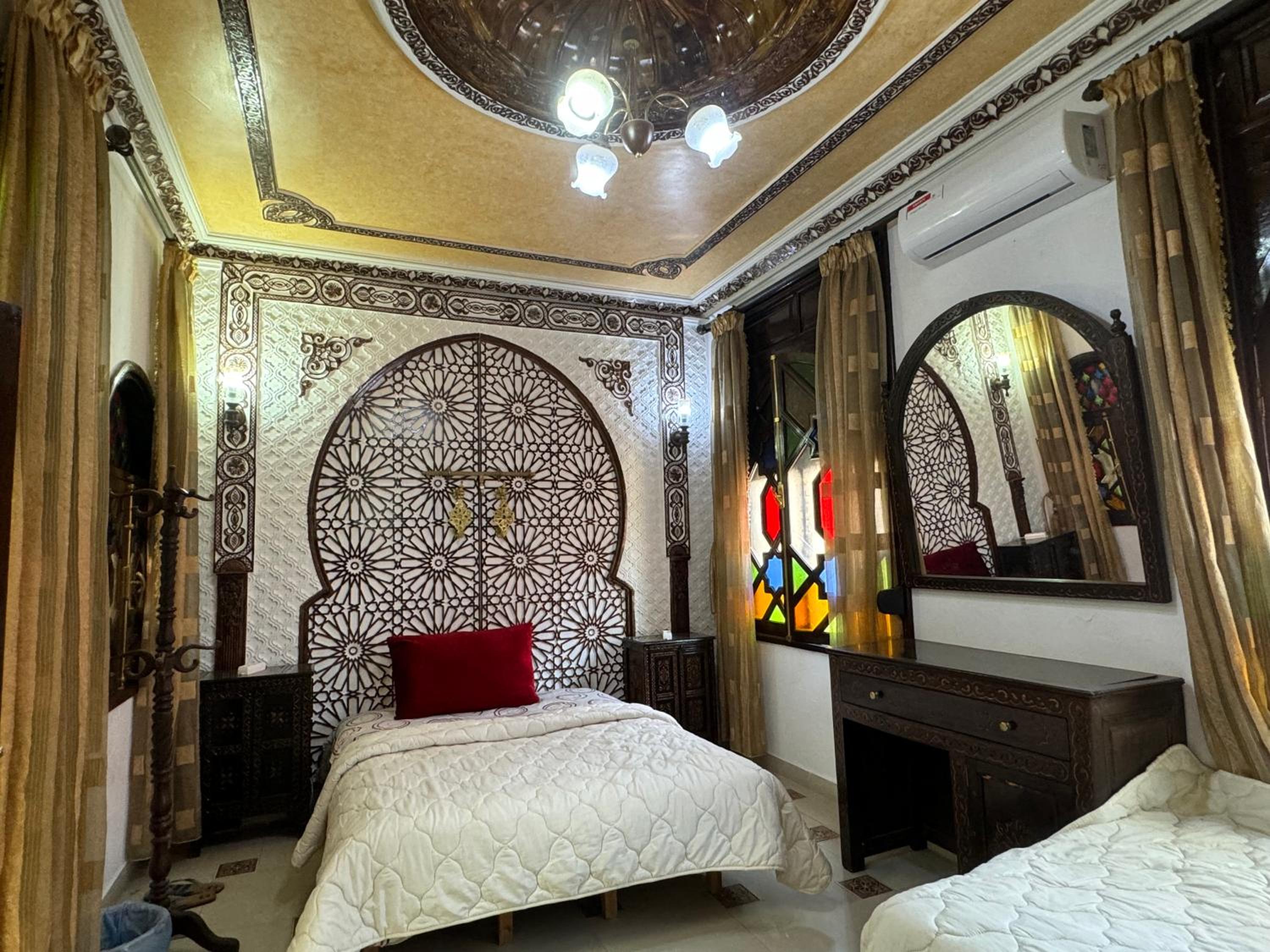 Double Or Twin Room - Photo 23