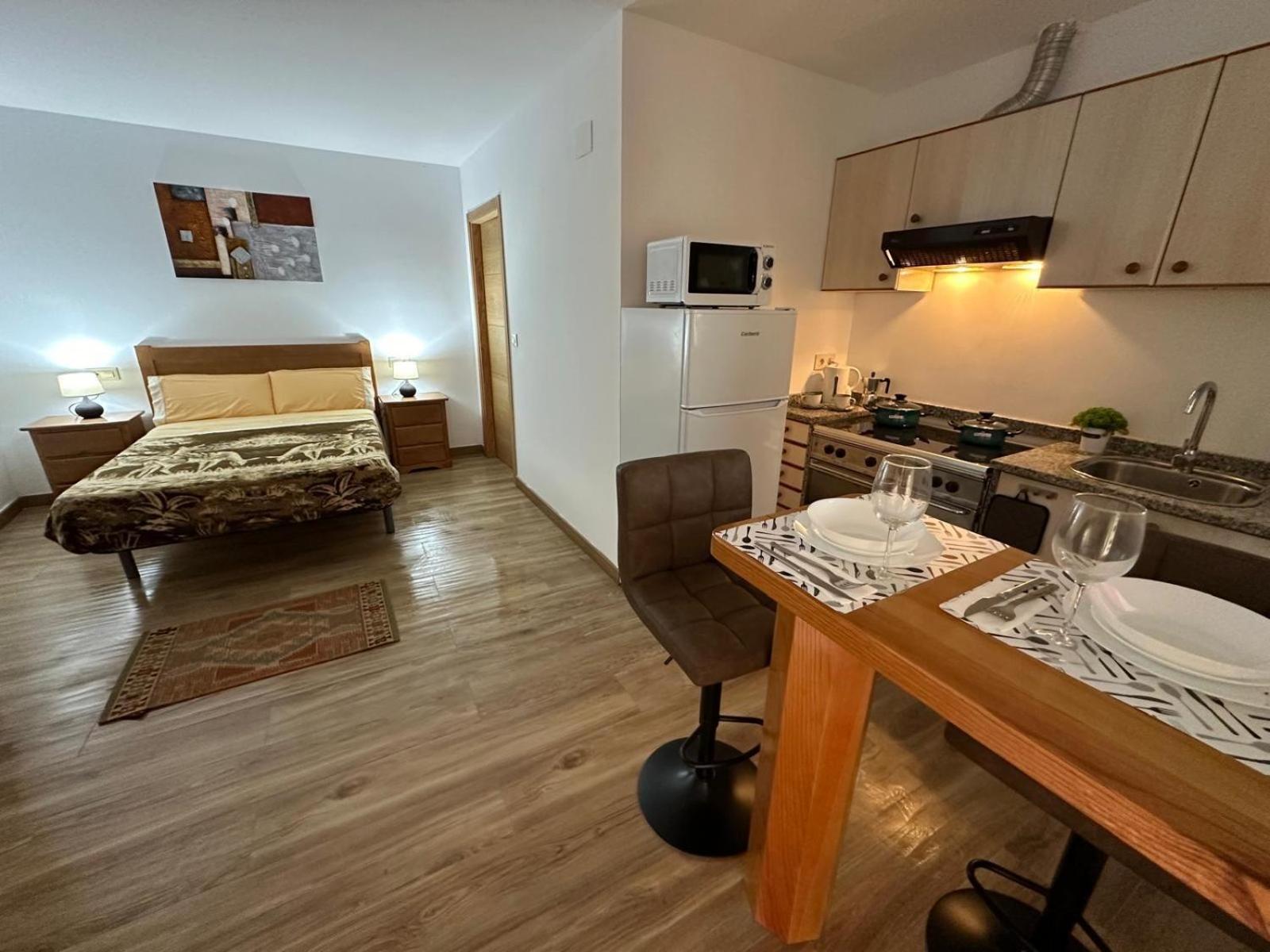 Habitación Doble con Baño Privado