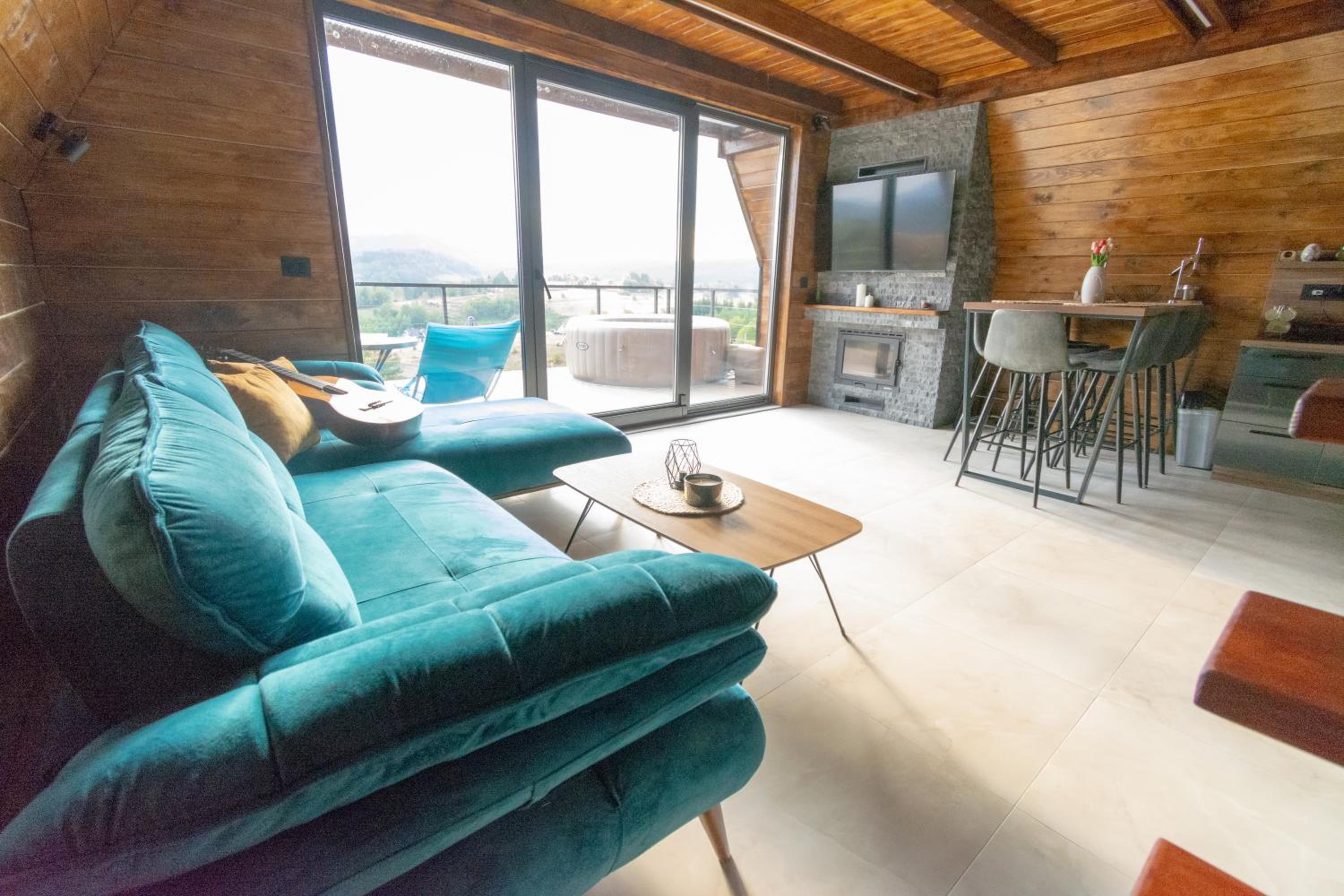 Three-Bedroom Villa photo 1