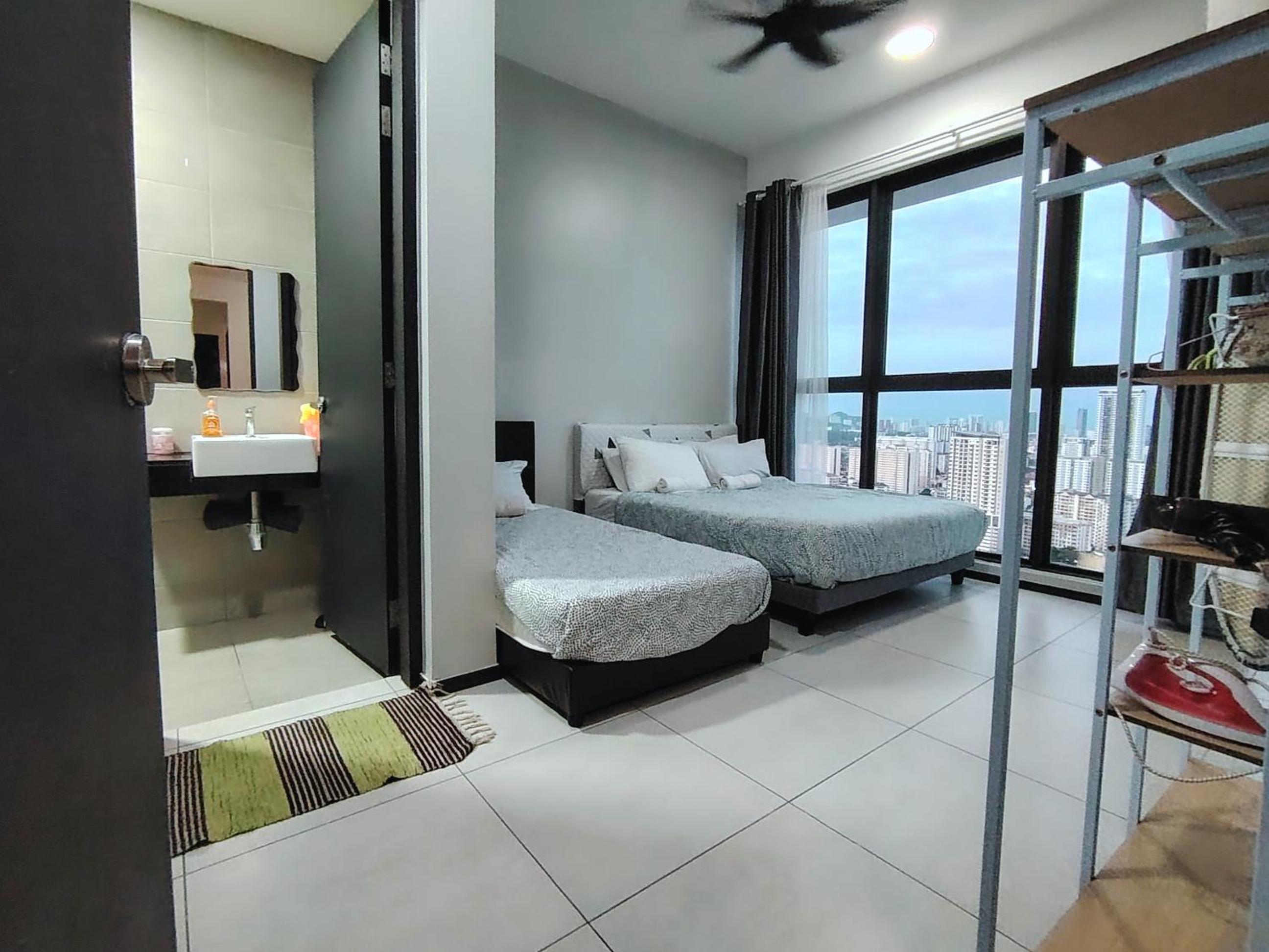 Apartment photo 2