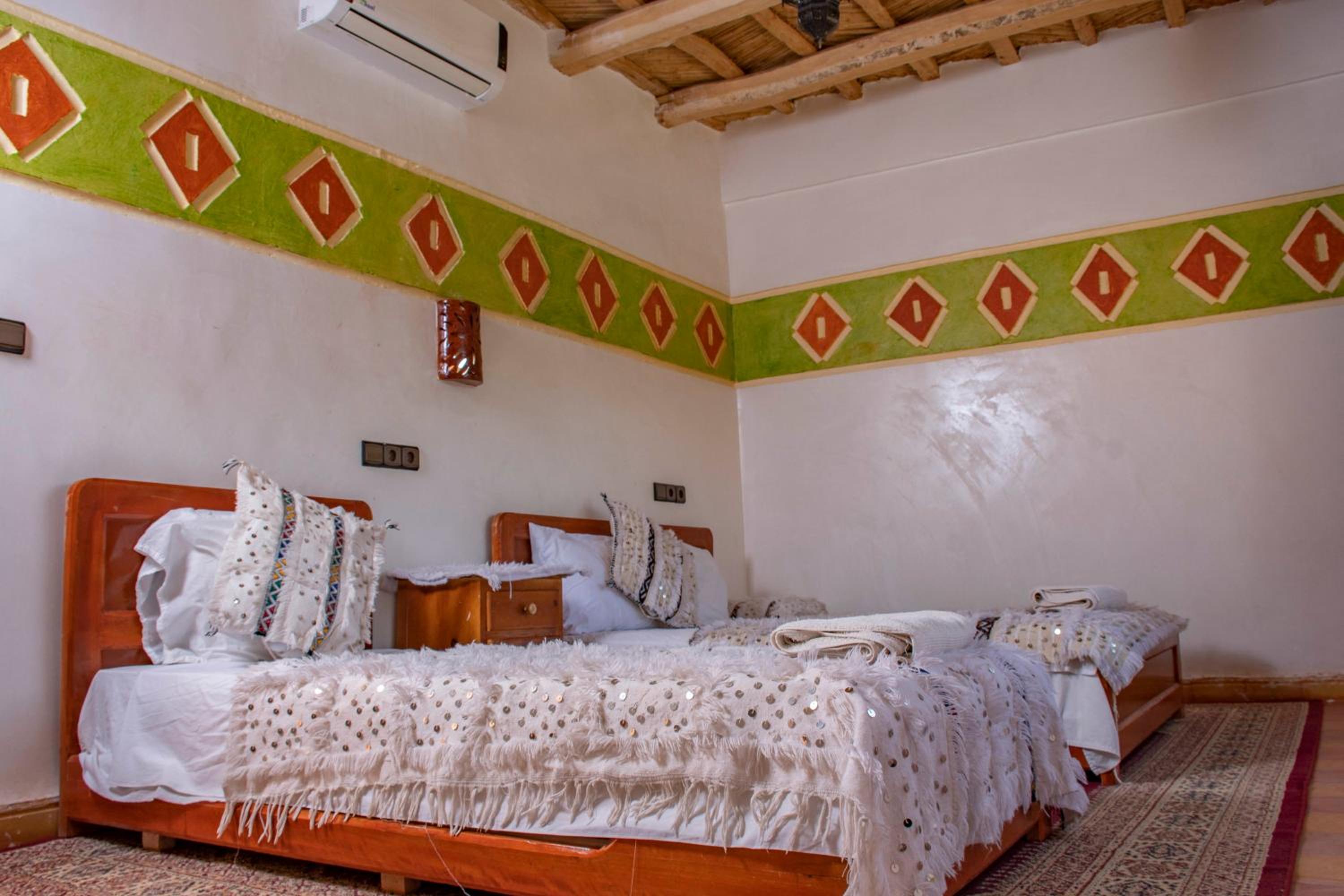 Large Double Room - Photo 20