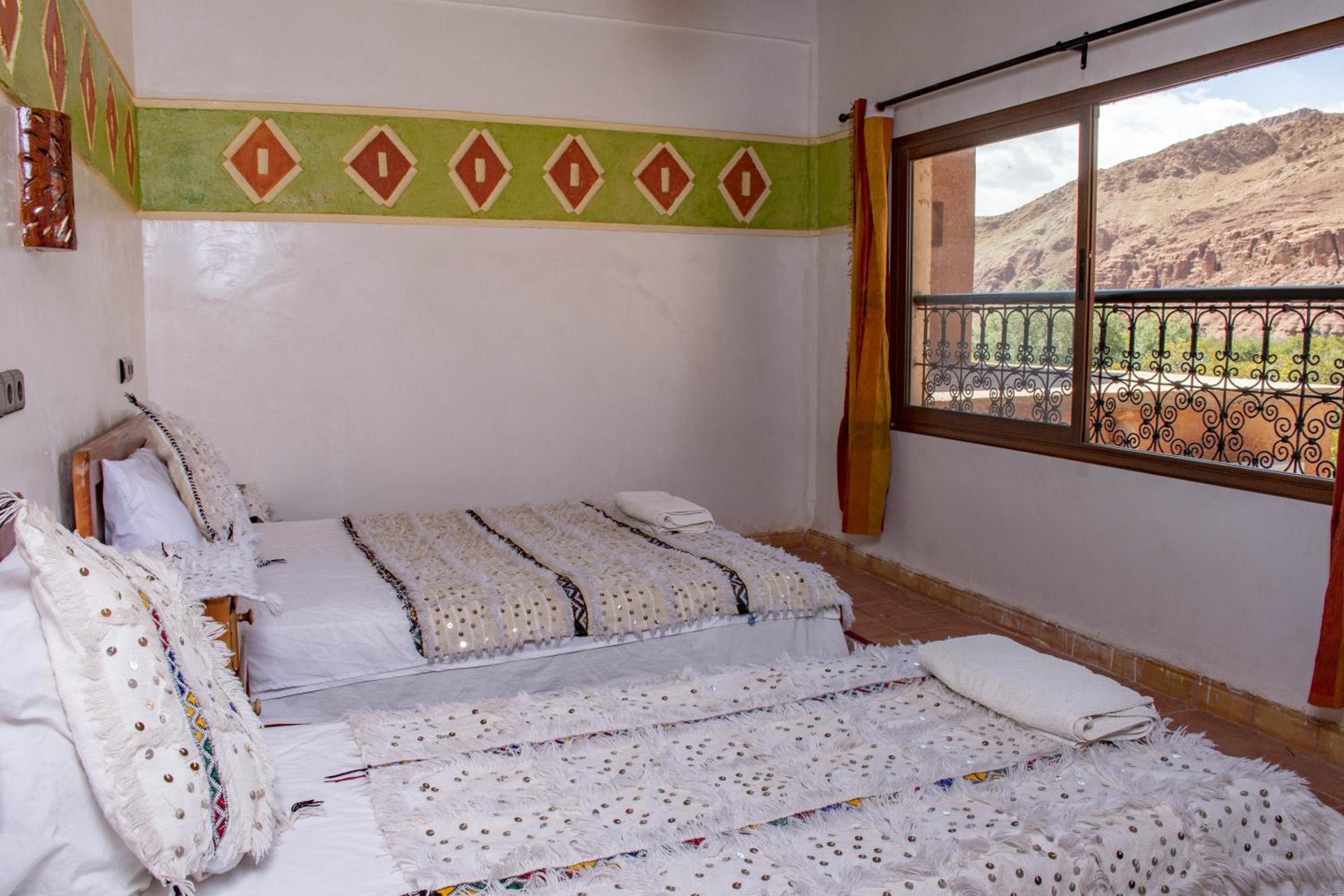 Large Double Room - Photo 24