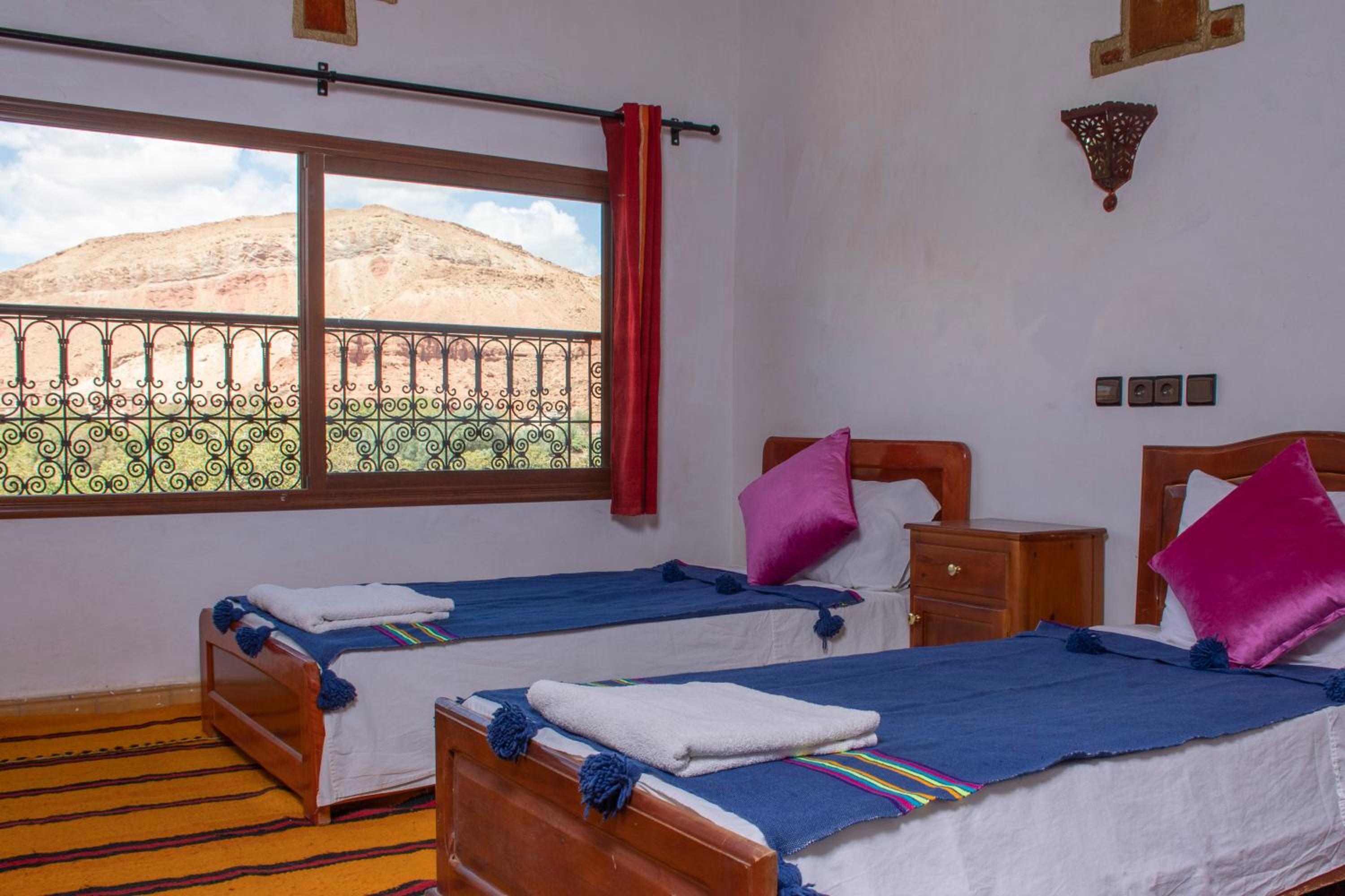 Double or Twin Room - Photo 4