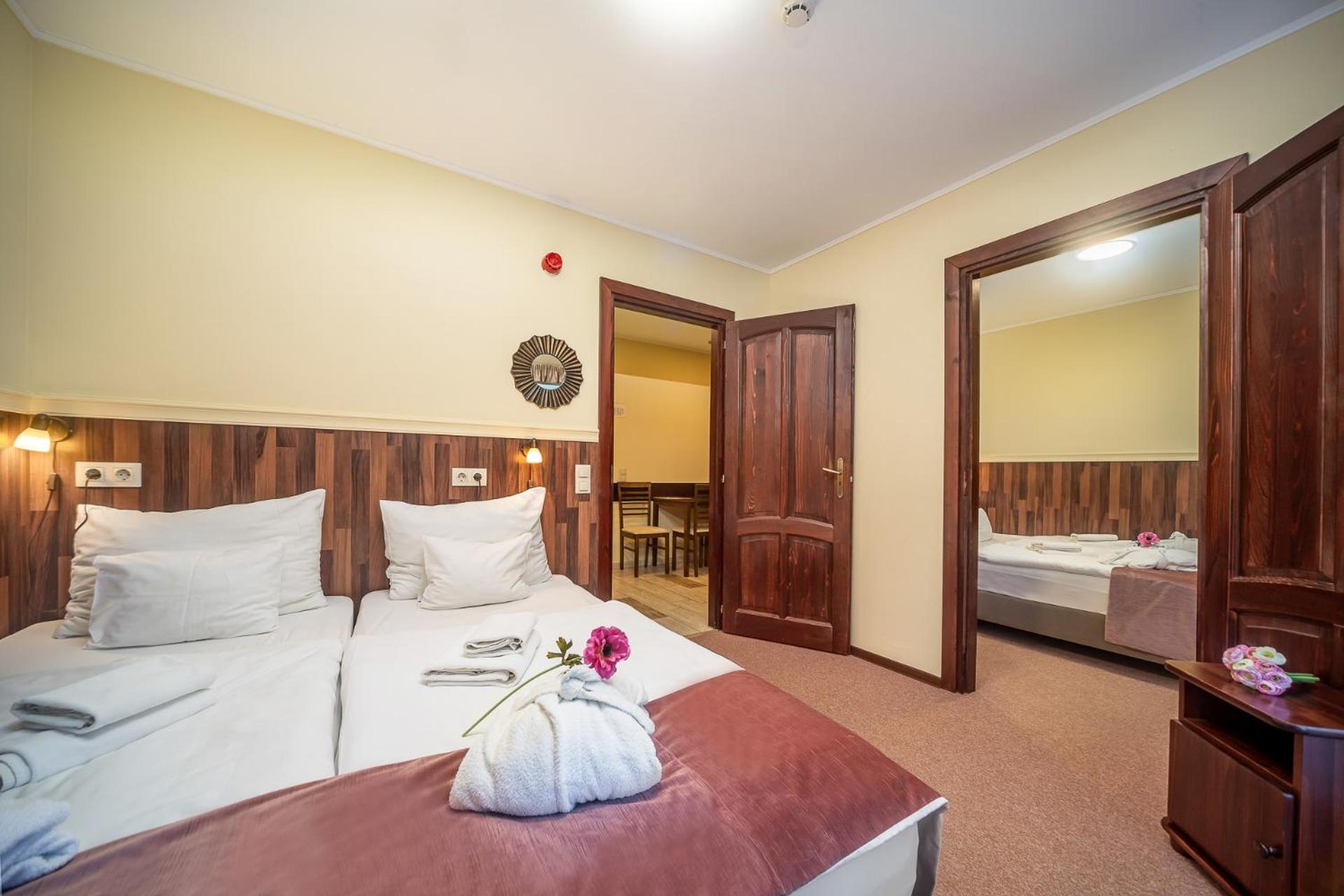 Economy Triple Room - Photo 1