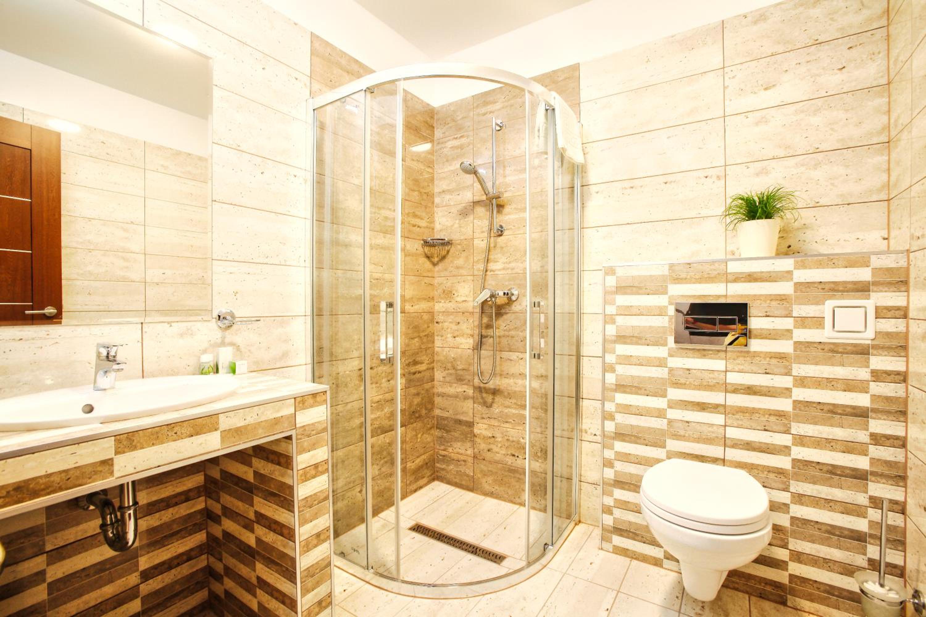 Economy Triple Room - Photo 2
