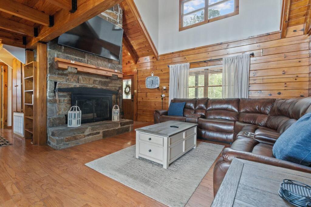 Four-Bedroom House photo 3