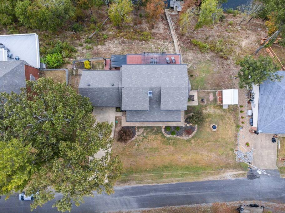 Four-Bedroom House photo 2