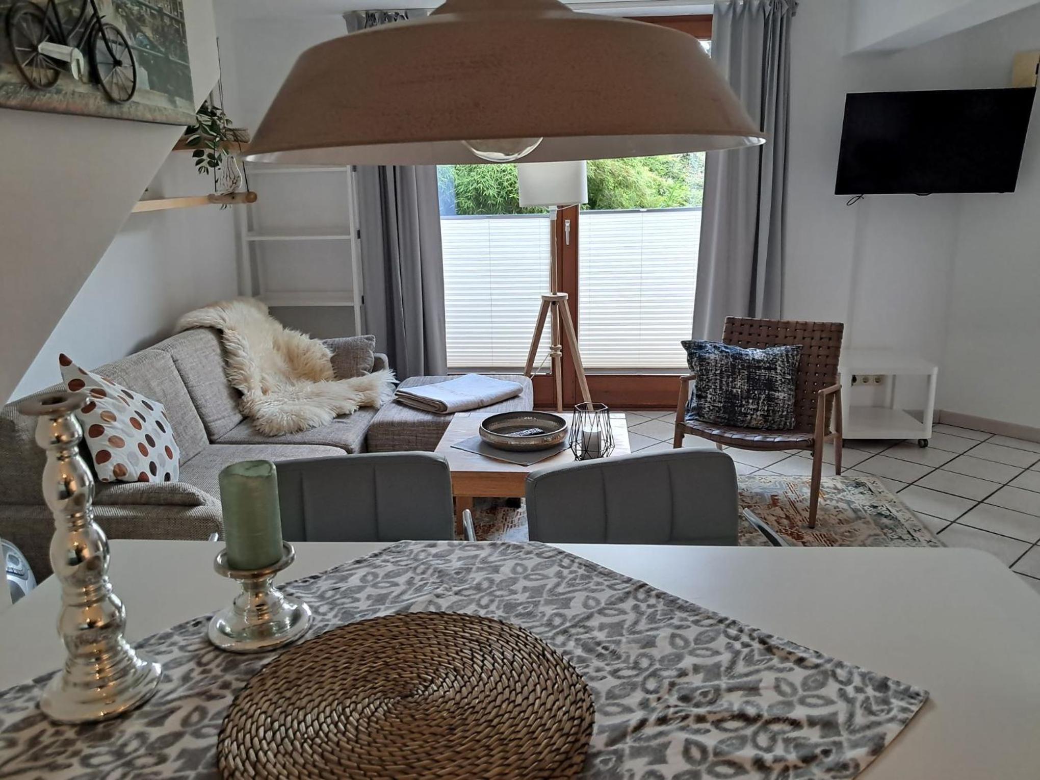 One-Bedroom Apartment with Terrace photo 1