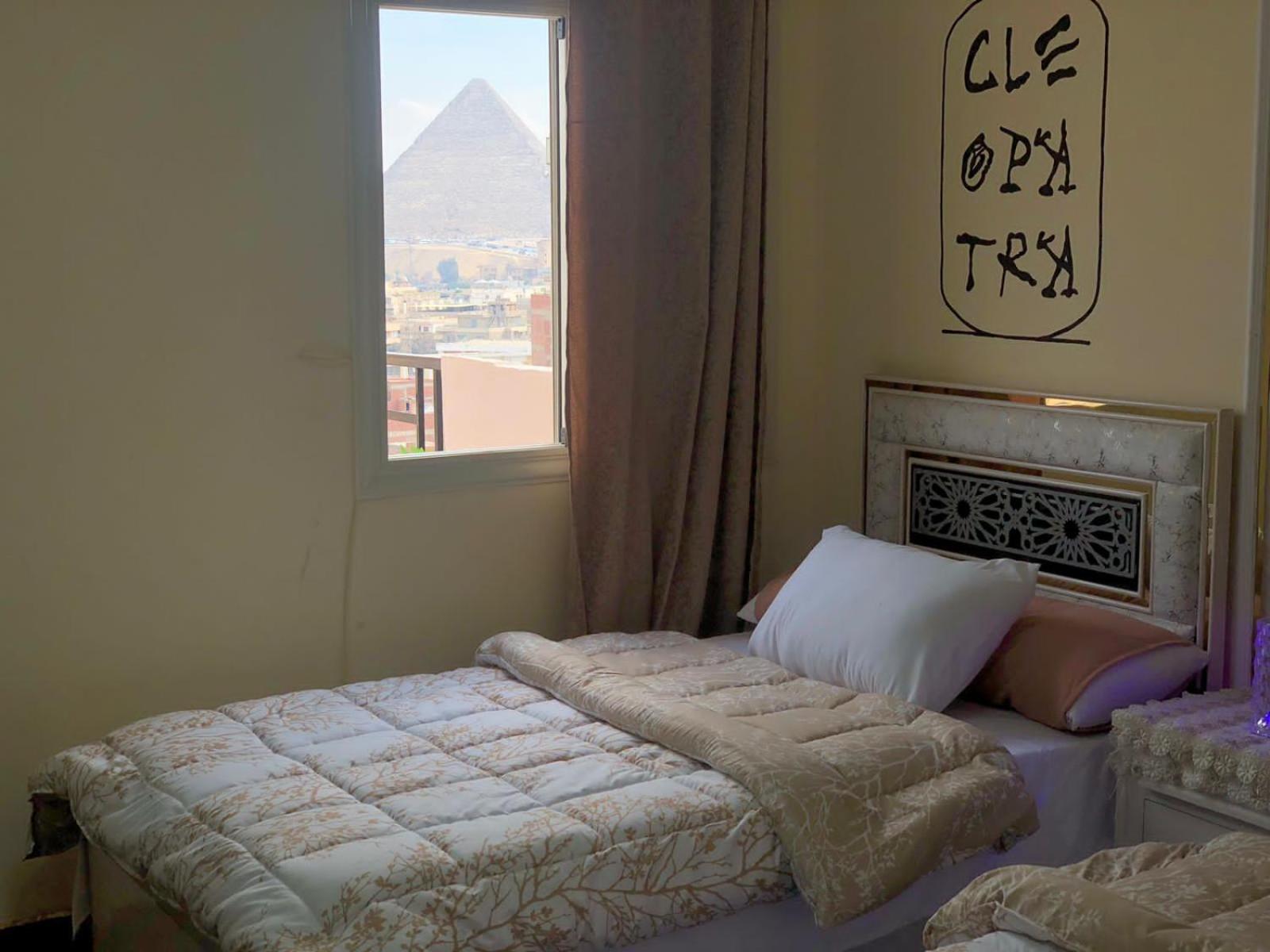 Deluxe Room (2 Adults + 1 Child)
