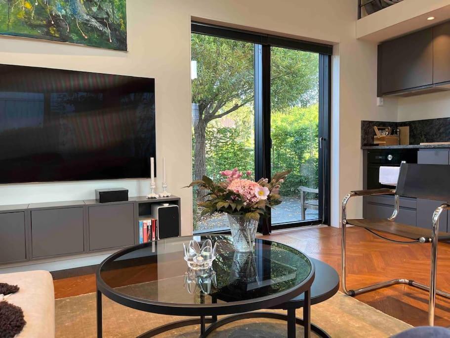 One-Bedroom Villa photo 1