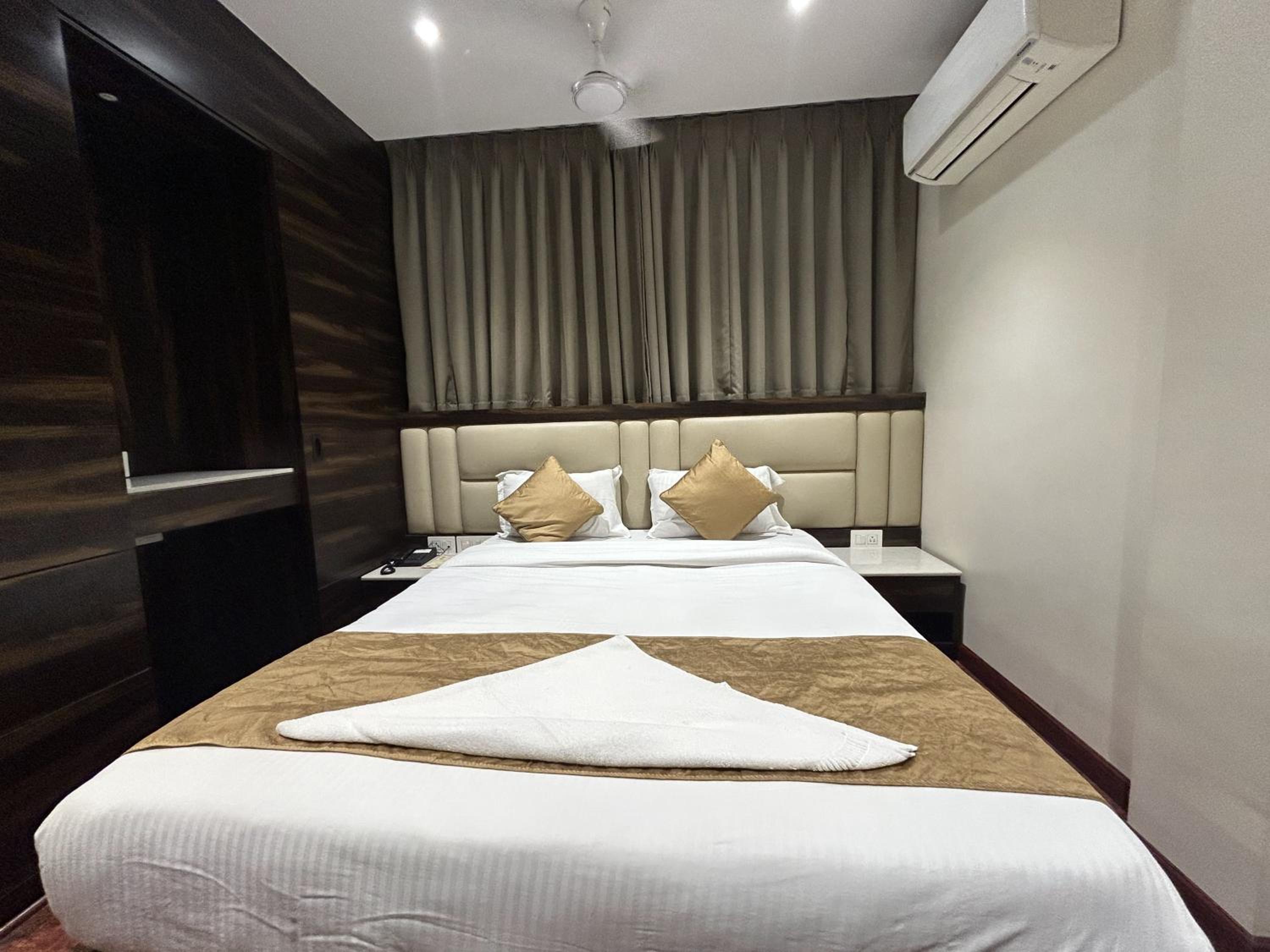 Executive Suite photo 2