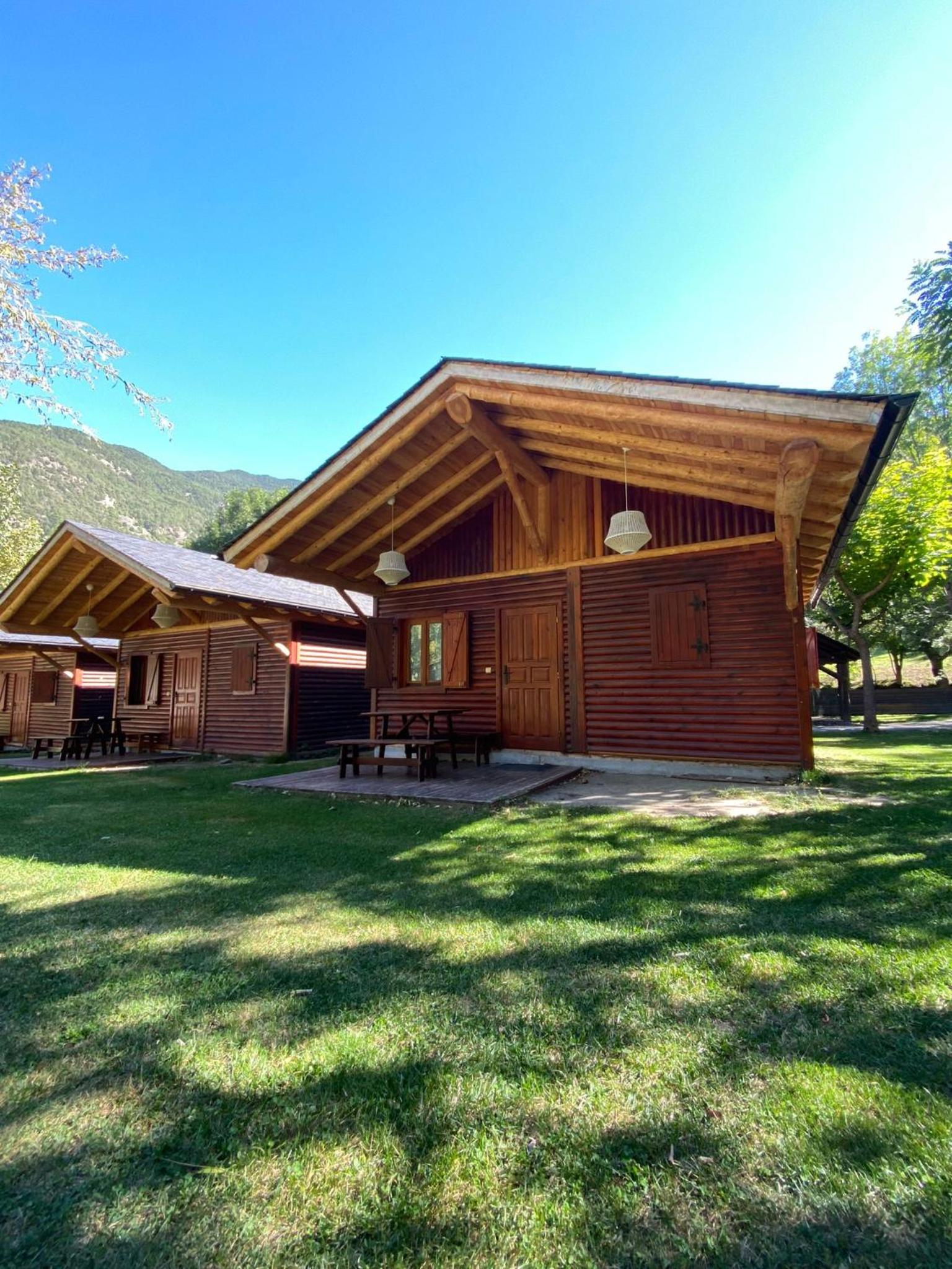 Deluxe Bungalow photo 3