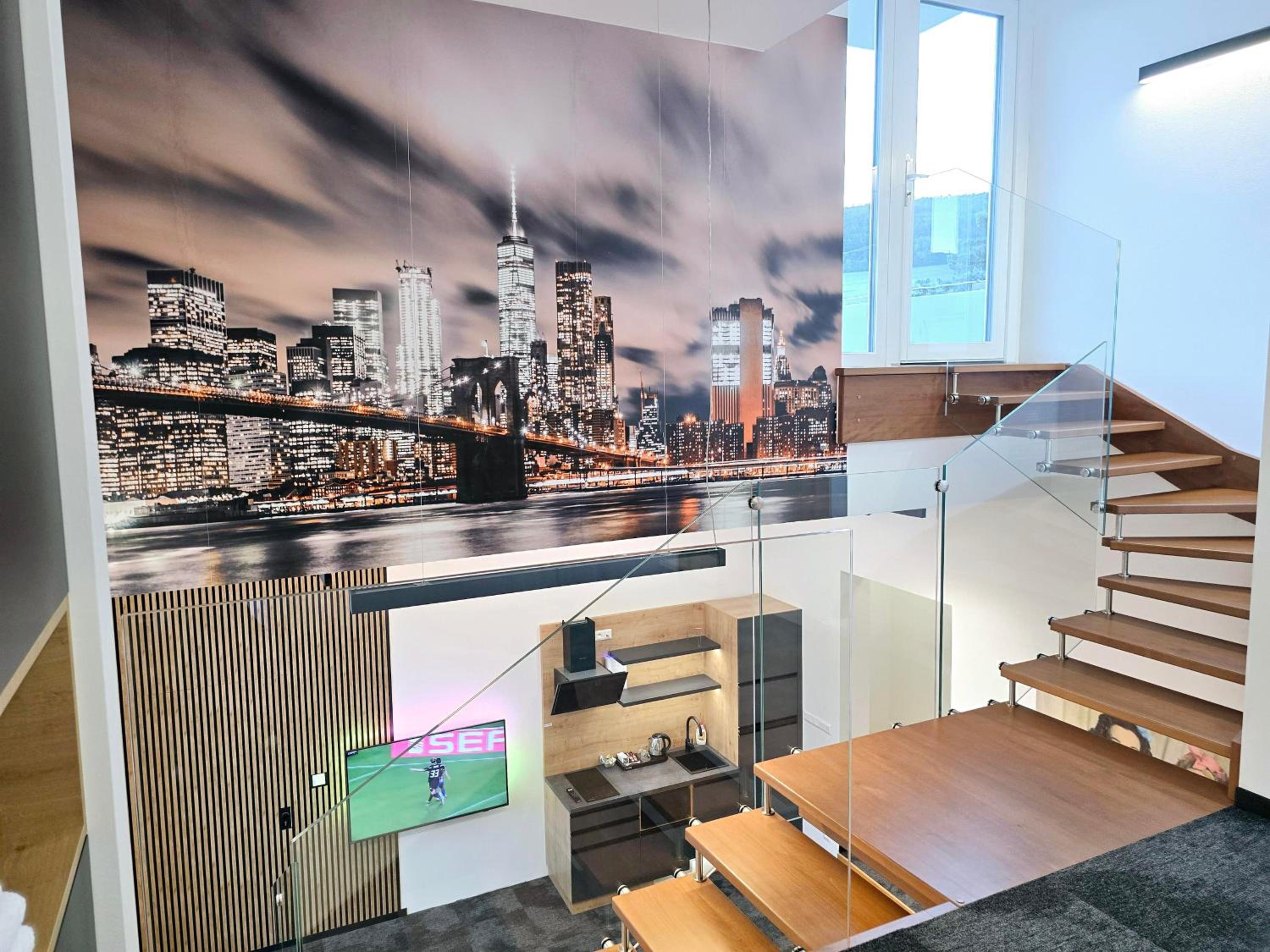 Two-Bedroom Deluxe Apartment - Photo 44