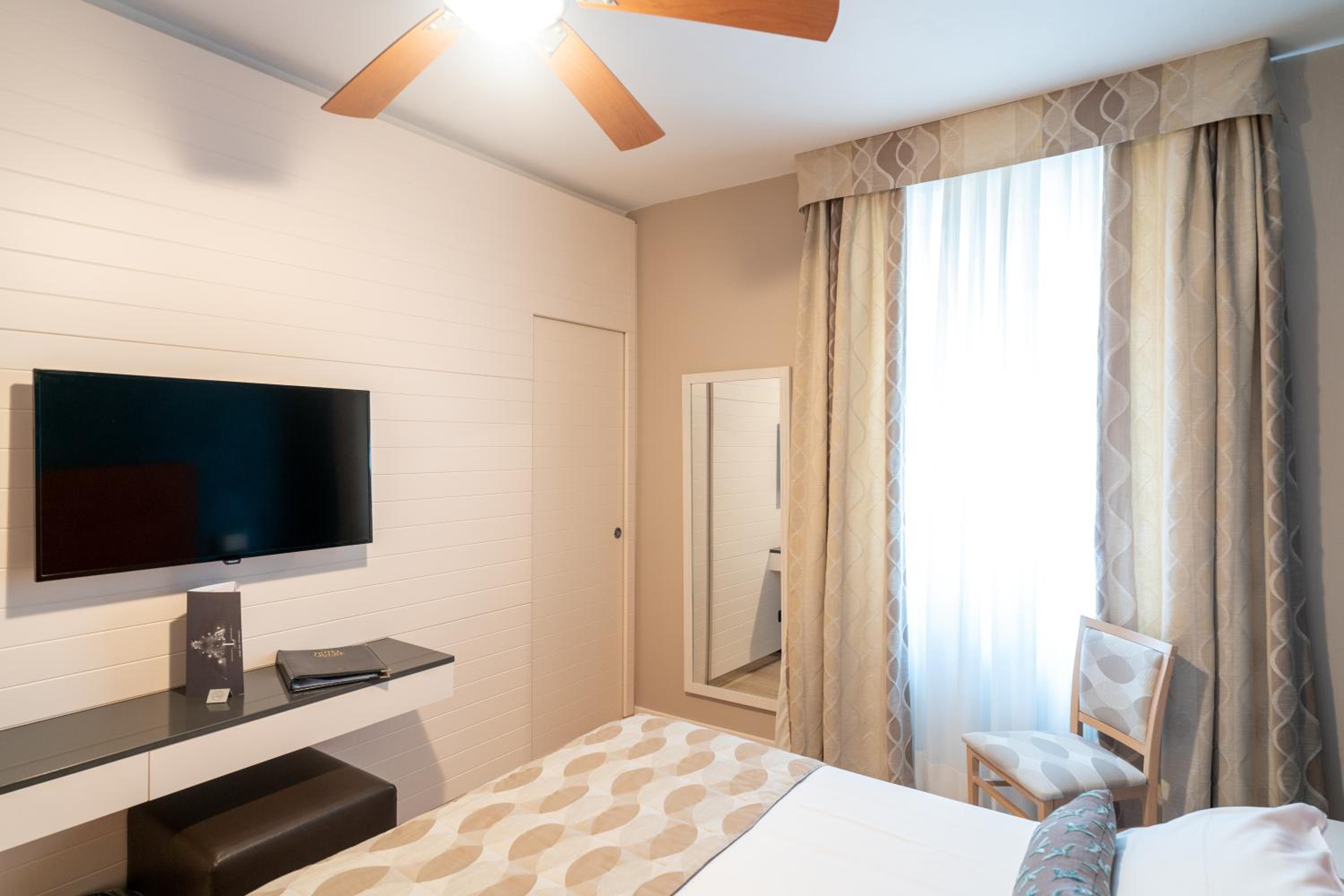 Double Or Twin Room With Spa Access