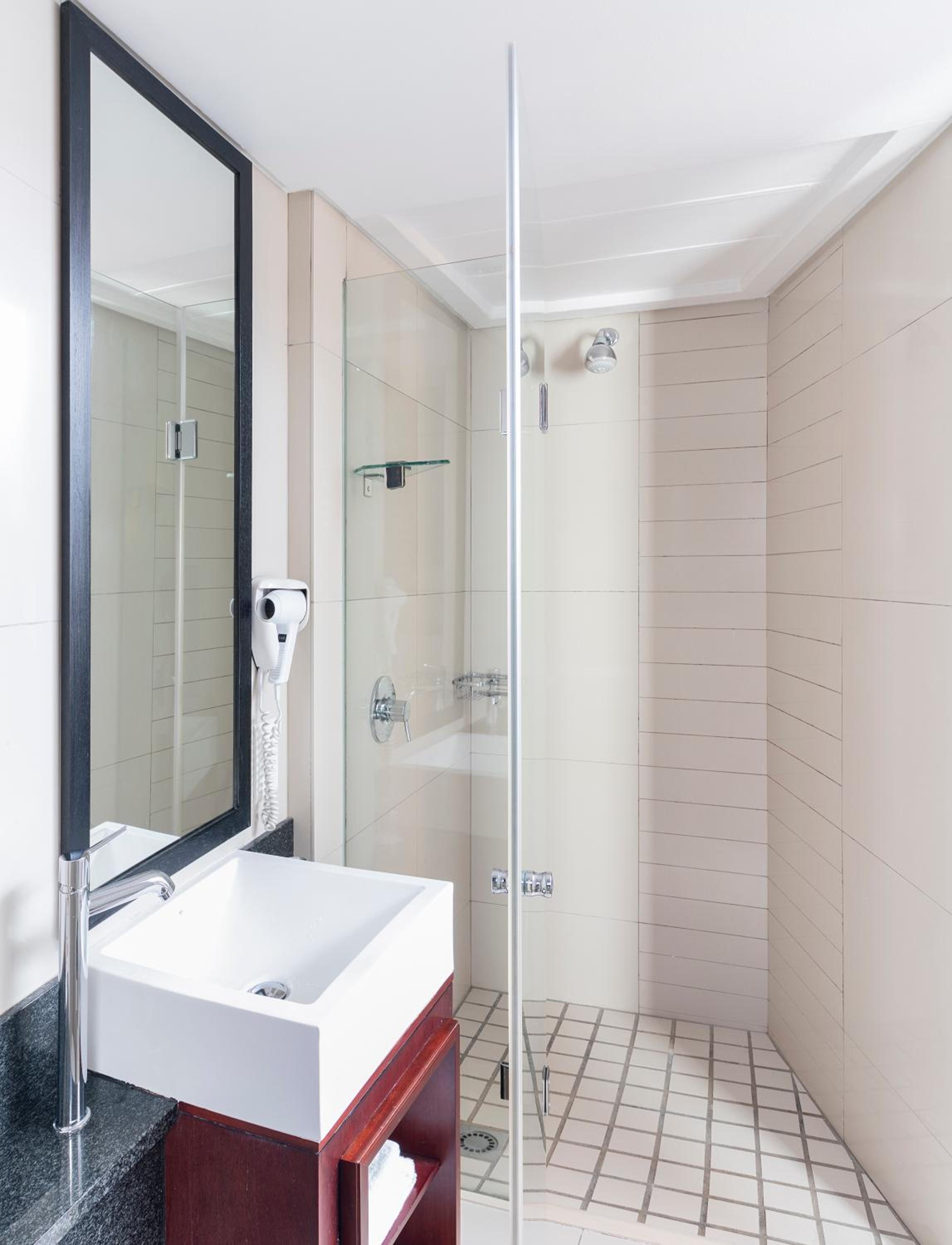Small Double Room - Photo 12