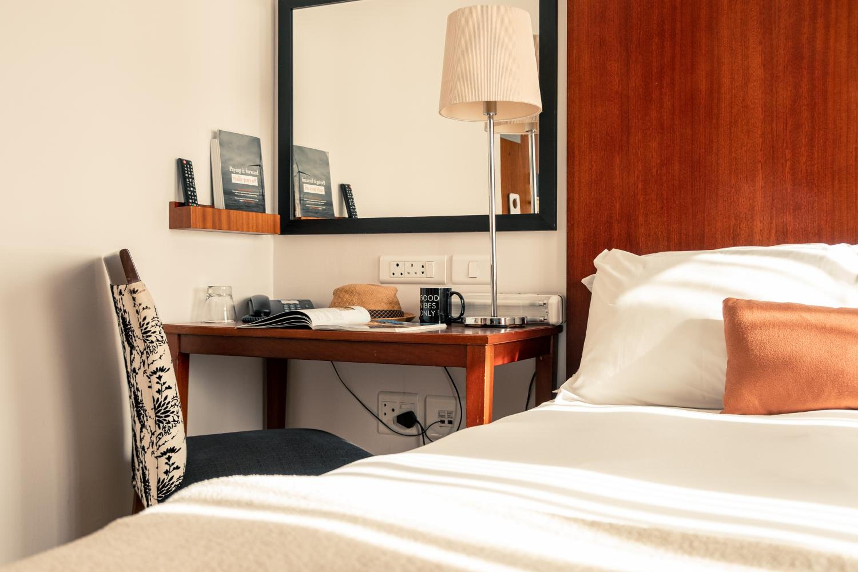 Small Double Room - Photo 17