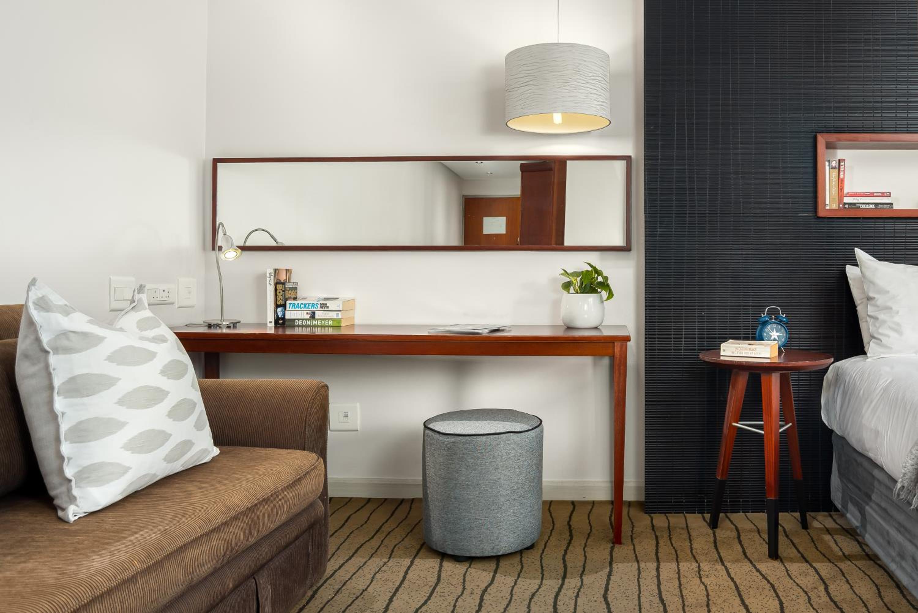 Deluxe Room - Photo 3