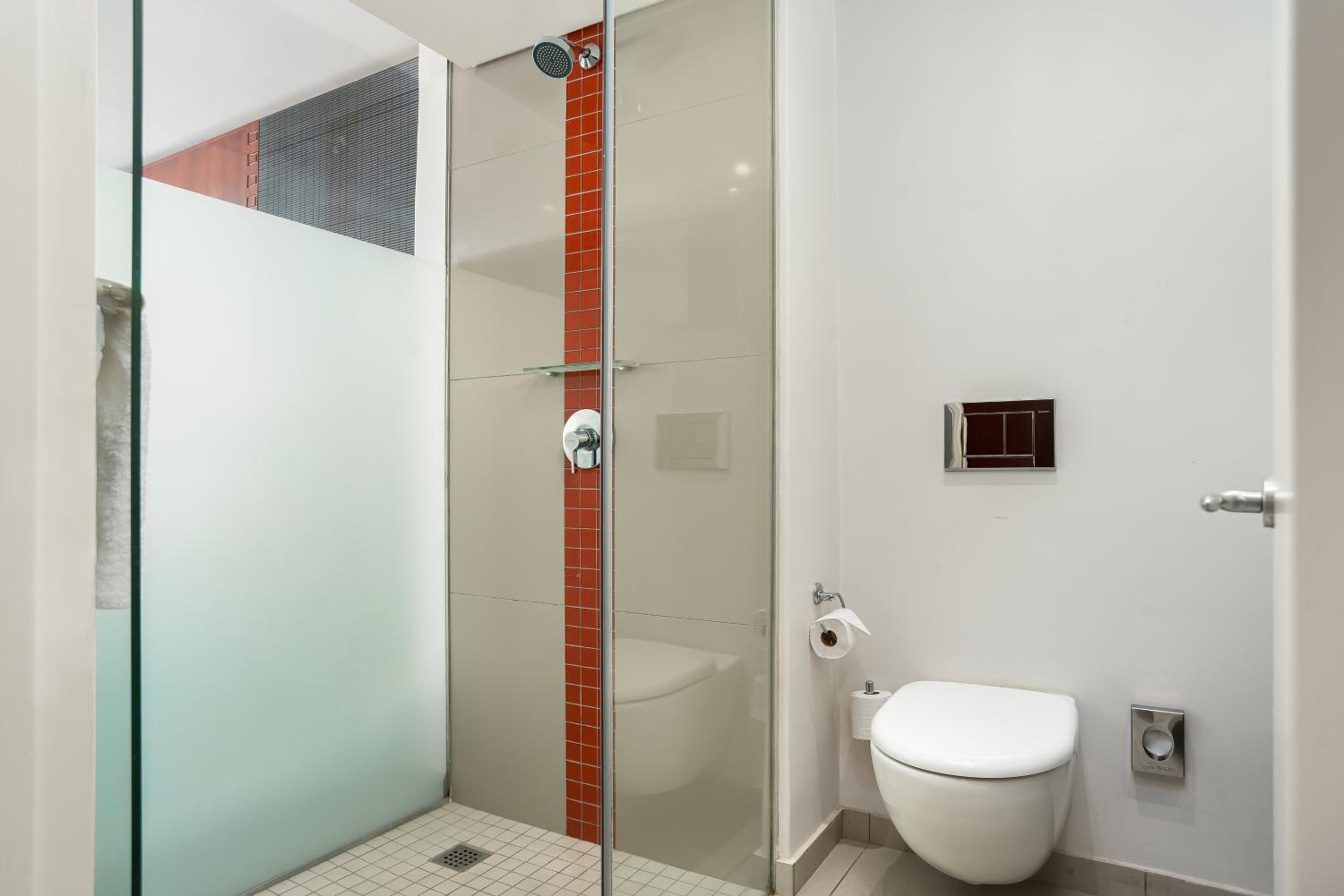 Double Room - Photo 20