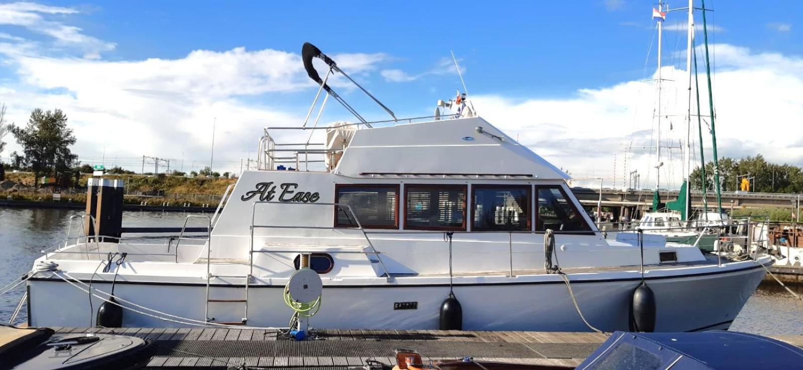 Cabin on Boat photo 3