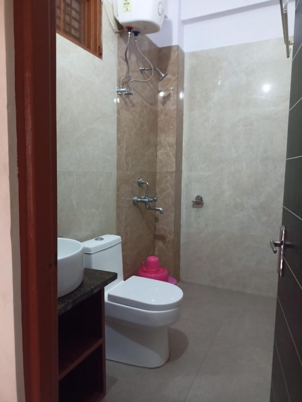 Deluxe Room - Photo 14
