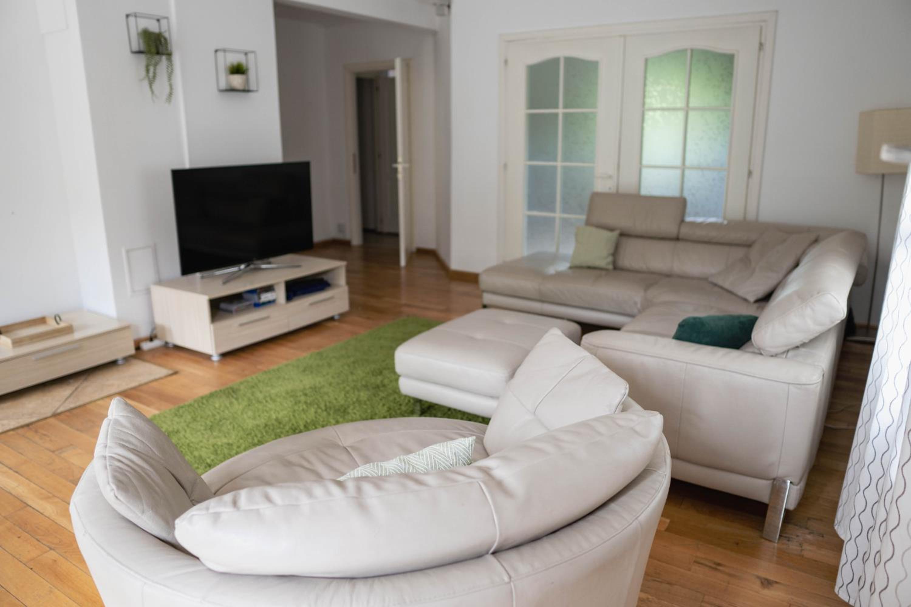 Villa photo 1