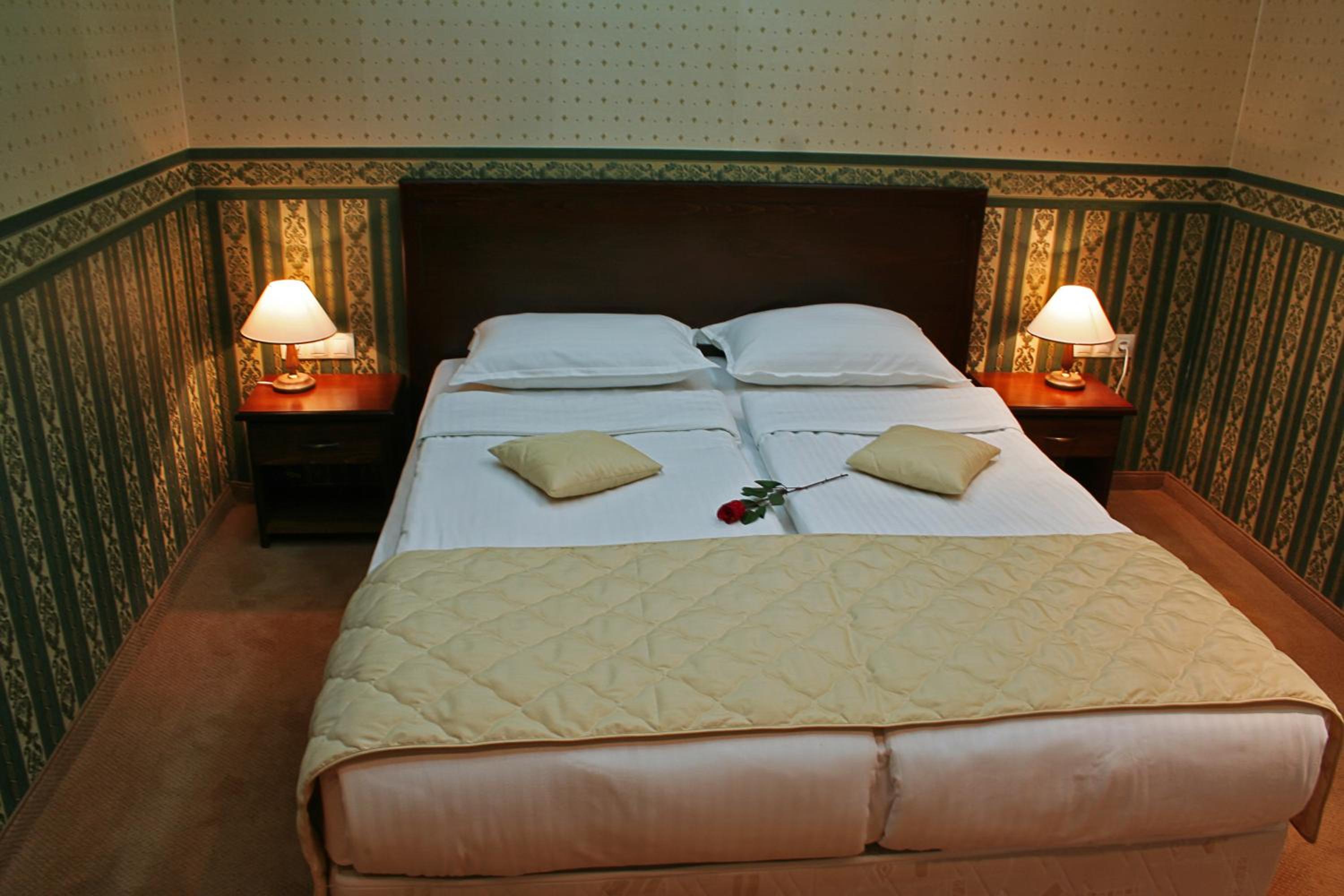 Double or Twin Room - Photo 2