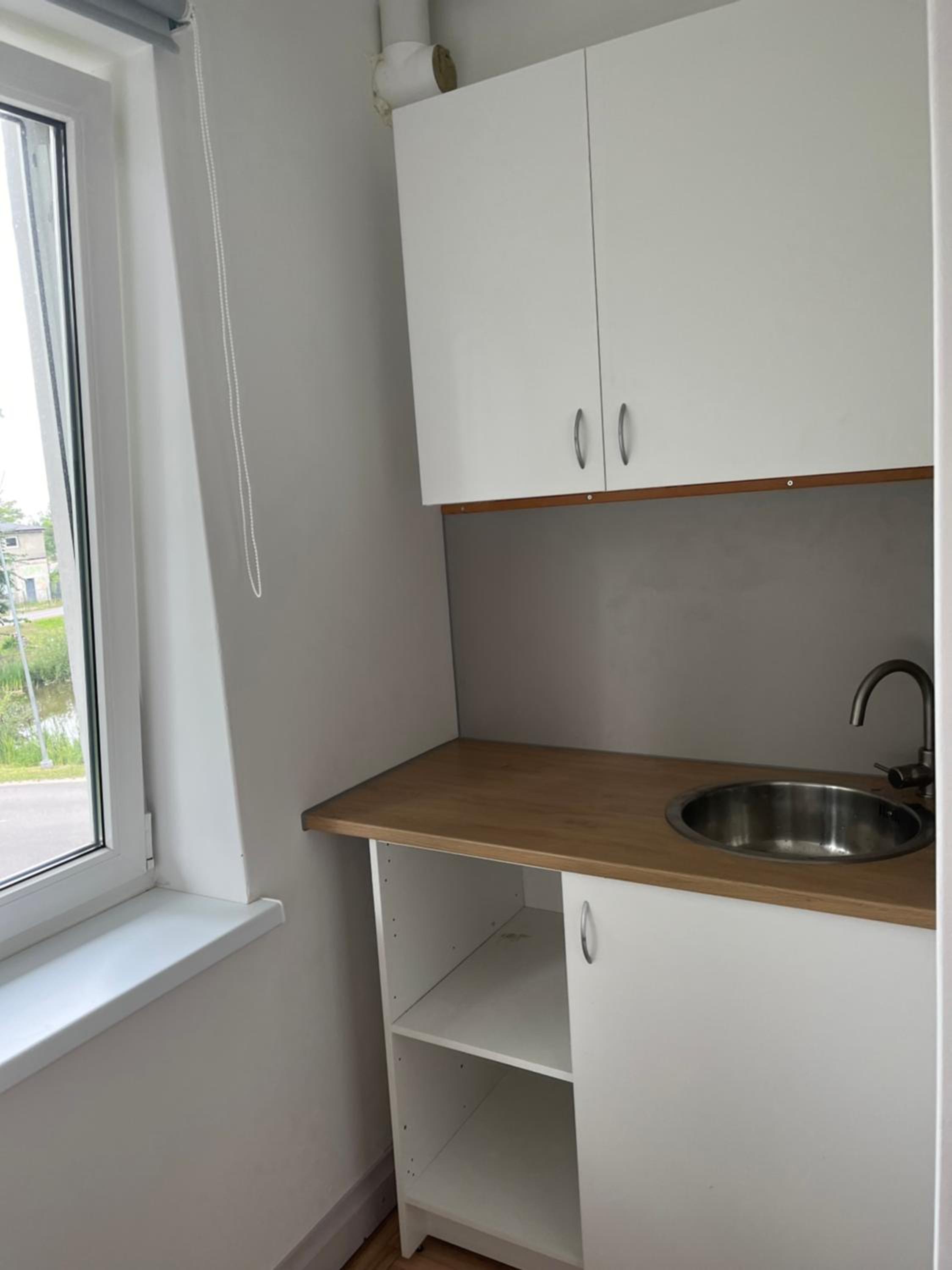 One-Bedroom Apartment photo 3