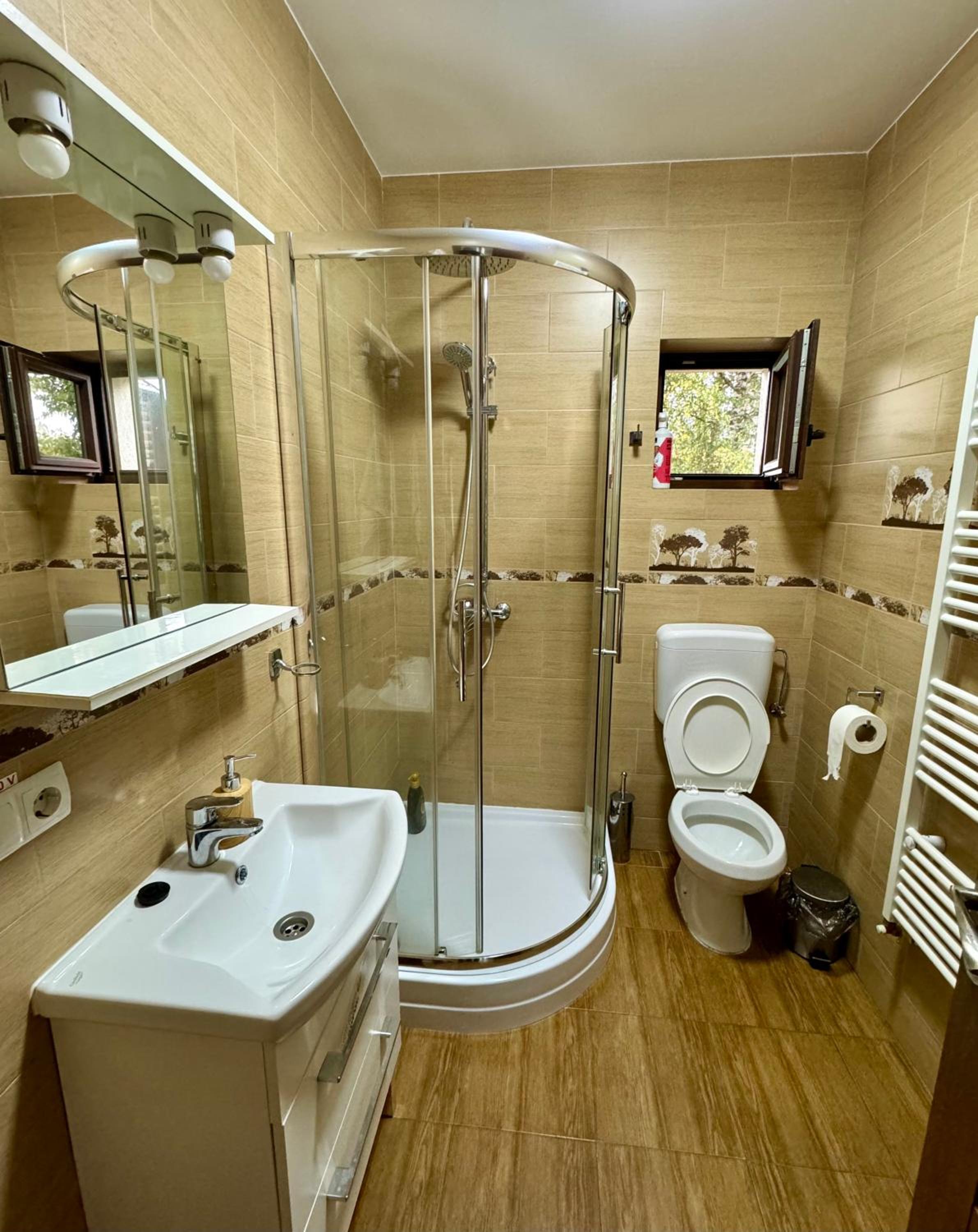 Budget Double Room photo 3