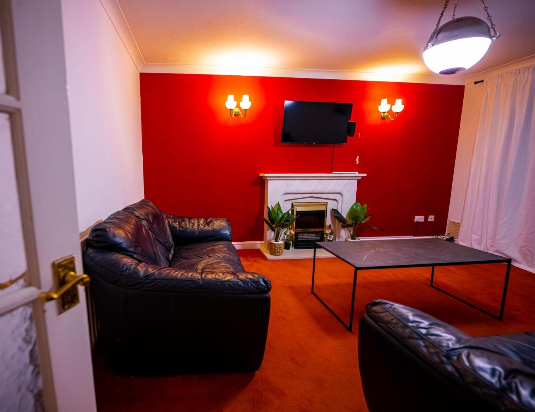 Apartment photo 1