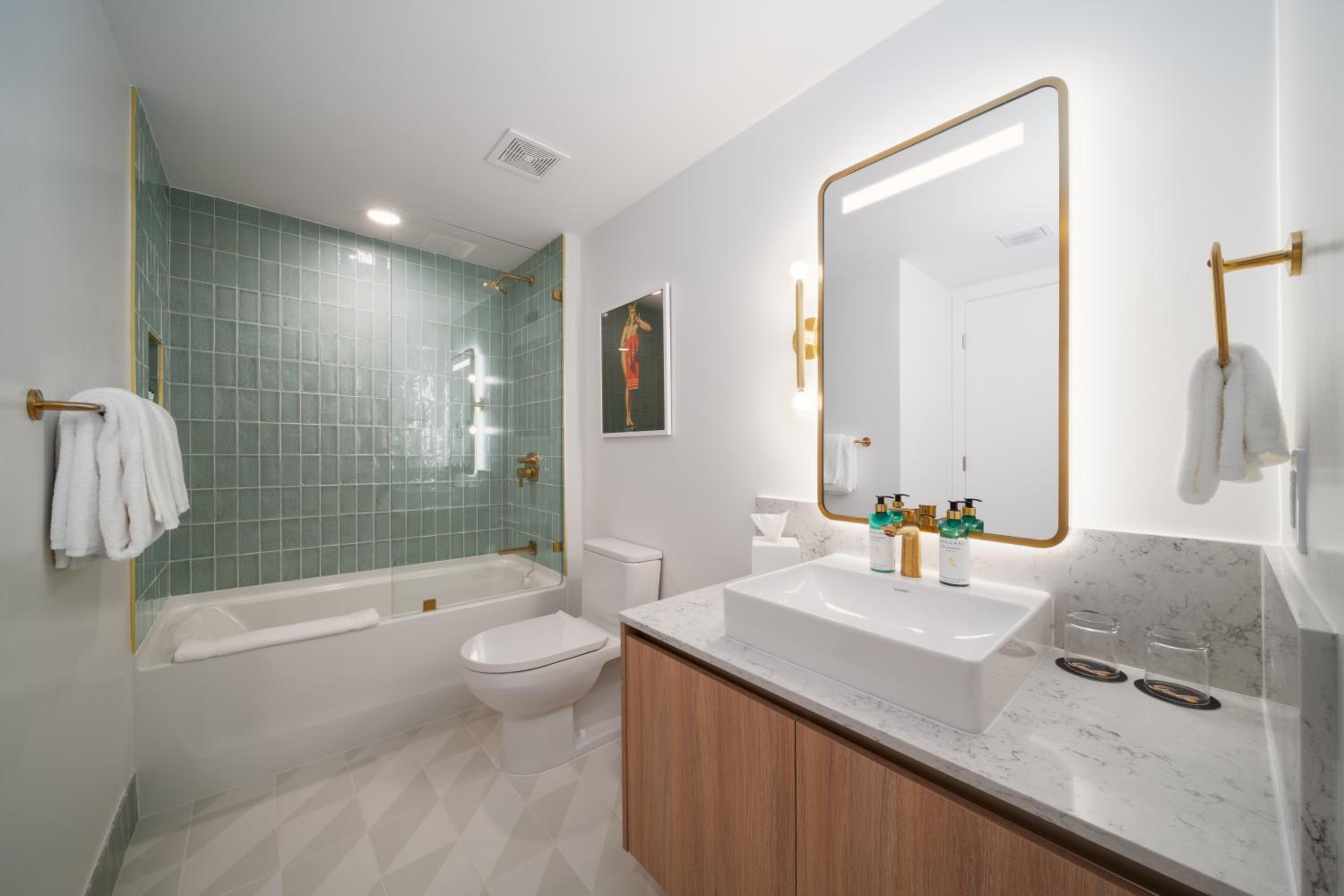 Skyline Residences Three Bedroom Four Beds with Kitchen & Balcony thumbnail 6
