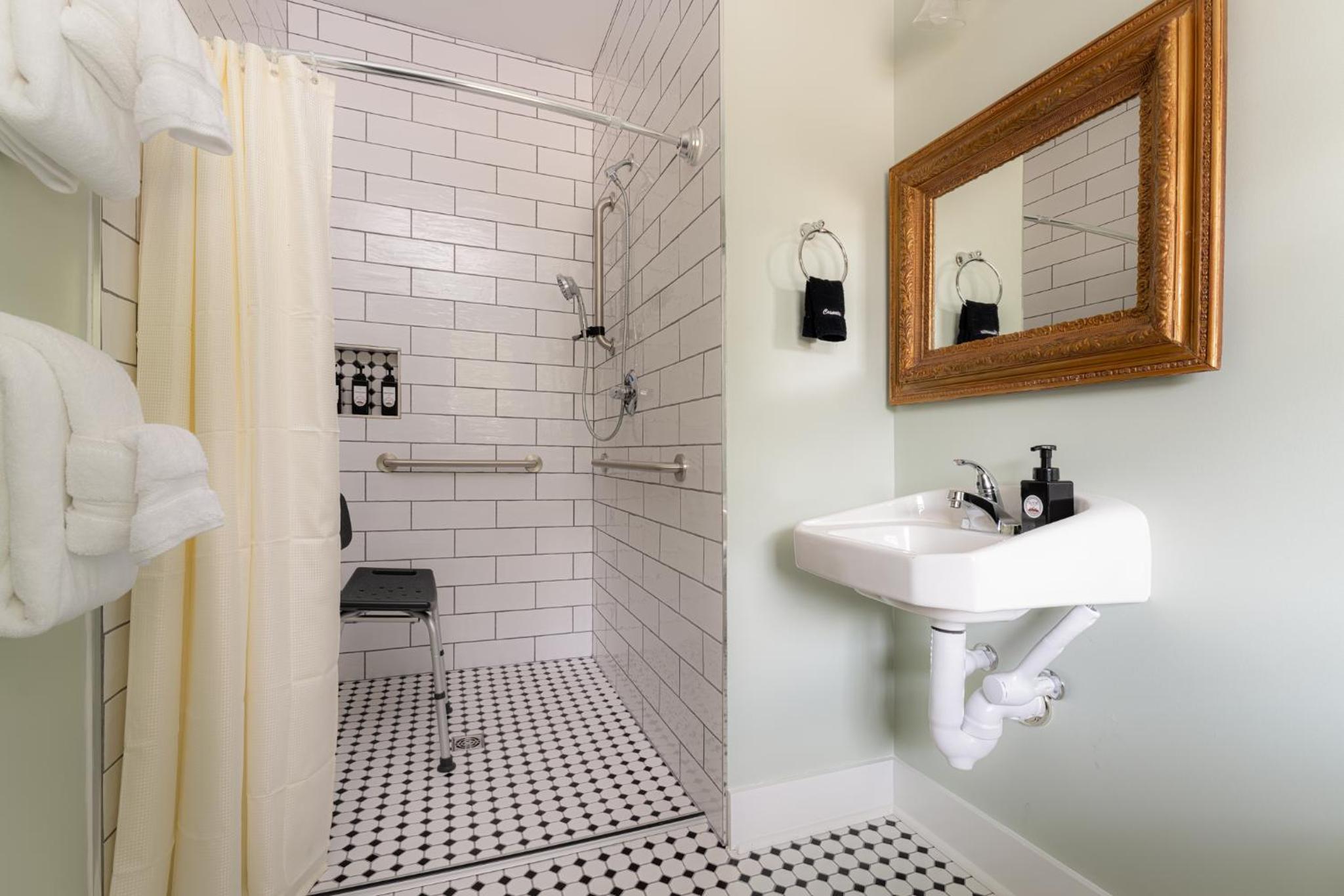 The NuWray Hotel & Carriage House, 사진 2