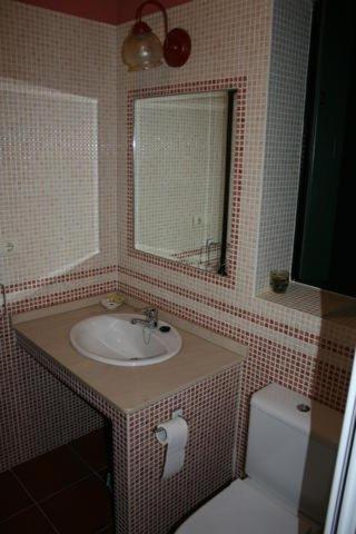 One-Bedroom Apartment (2 Adults) photo 2