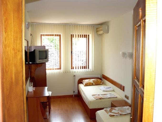 Twin Room photo 1